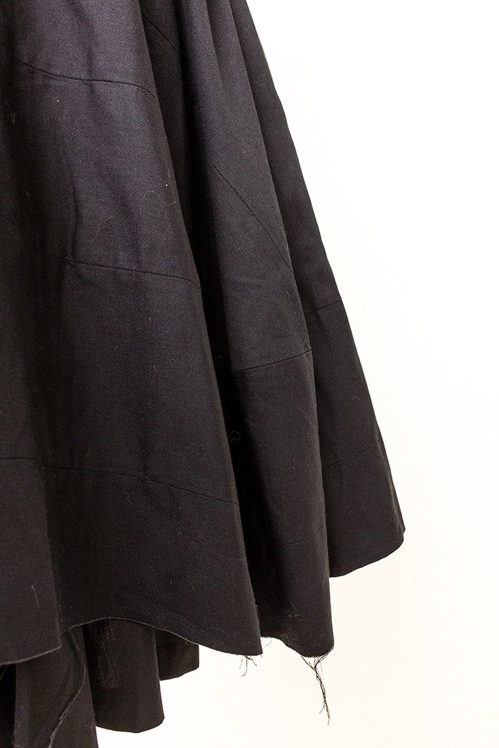 Comme des Garcons Comme des Garcons mid-length skirt Size 27" / US 4 / IT 40 - 7 Thumbnail