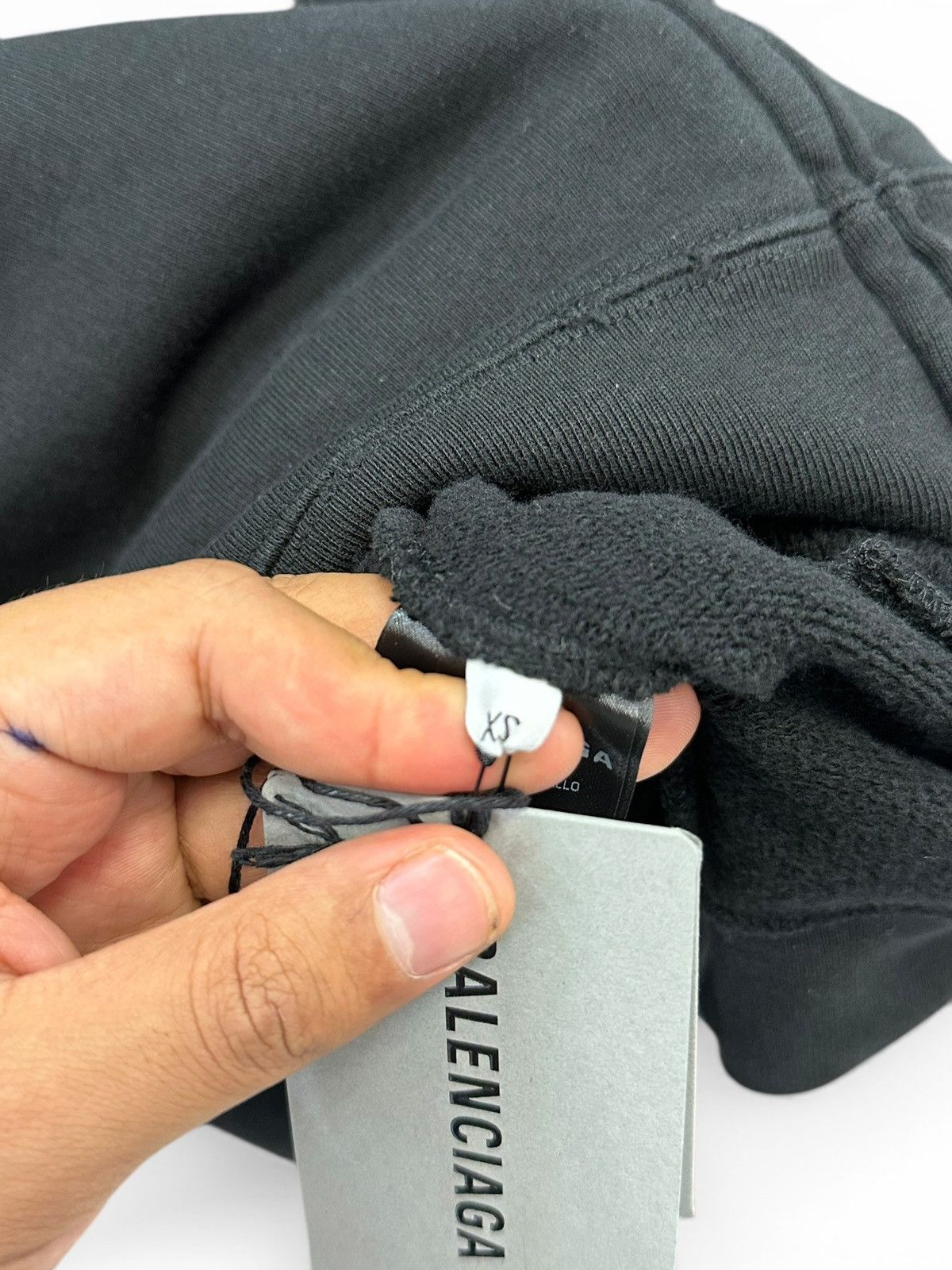 Balenciaga BALENCIAGA SACRÉ CŒUR OVERSIZED ZIP-UP HOODIE IN BLACK Size US XS / EU 42 / 0 - 10 Thumbnail