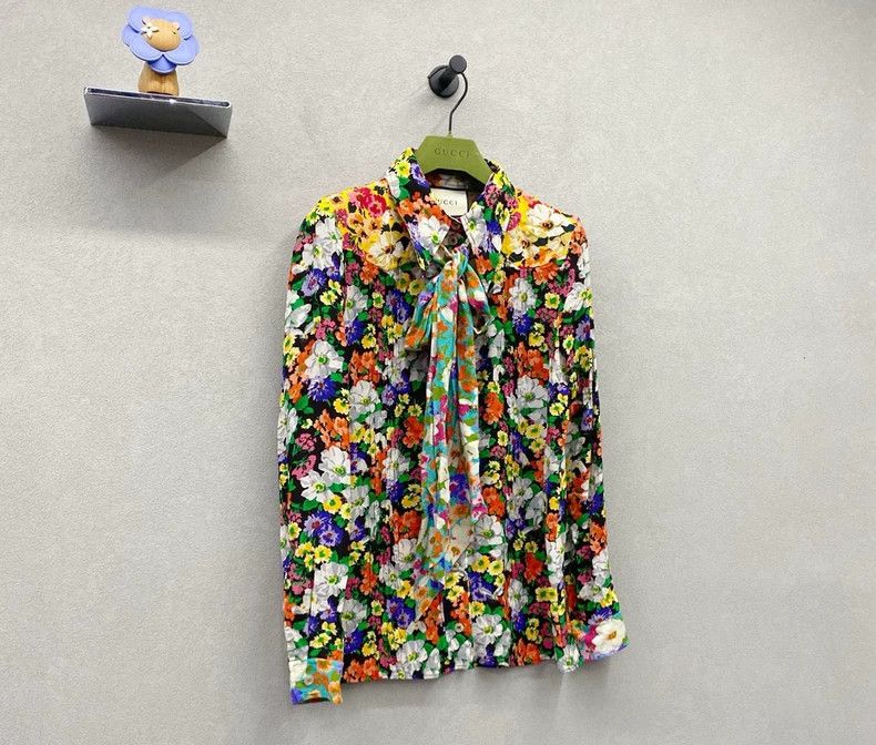 Gucci GucciLace-on flower shirt 2503-Nextarrow Size US XS / EU 42 / 0 - 3 Thumbnail
