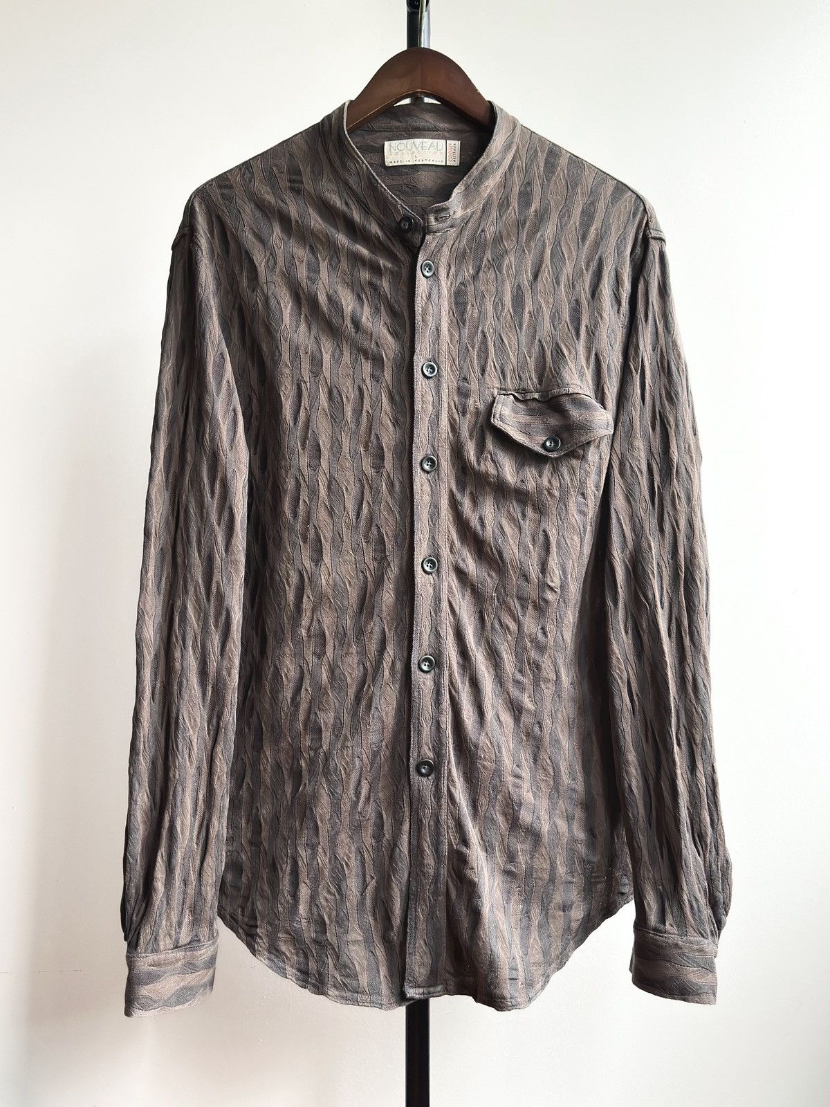 Coogi Vintage Nouveau Coogi Australia Textured Button Up Shirt Size US L / EU 52-54 / 3 - 1 Thumbnail