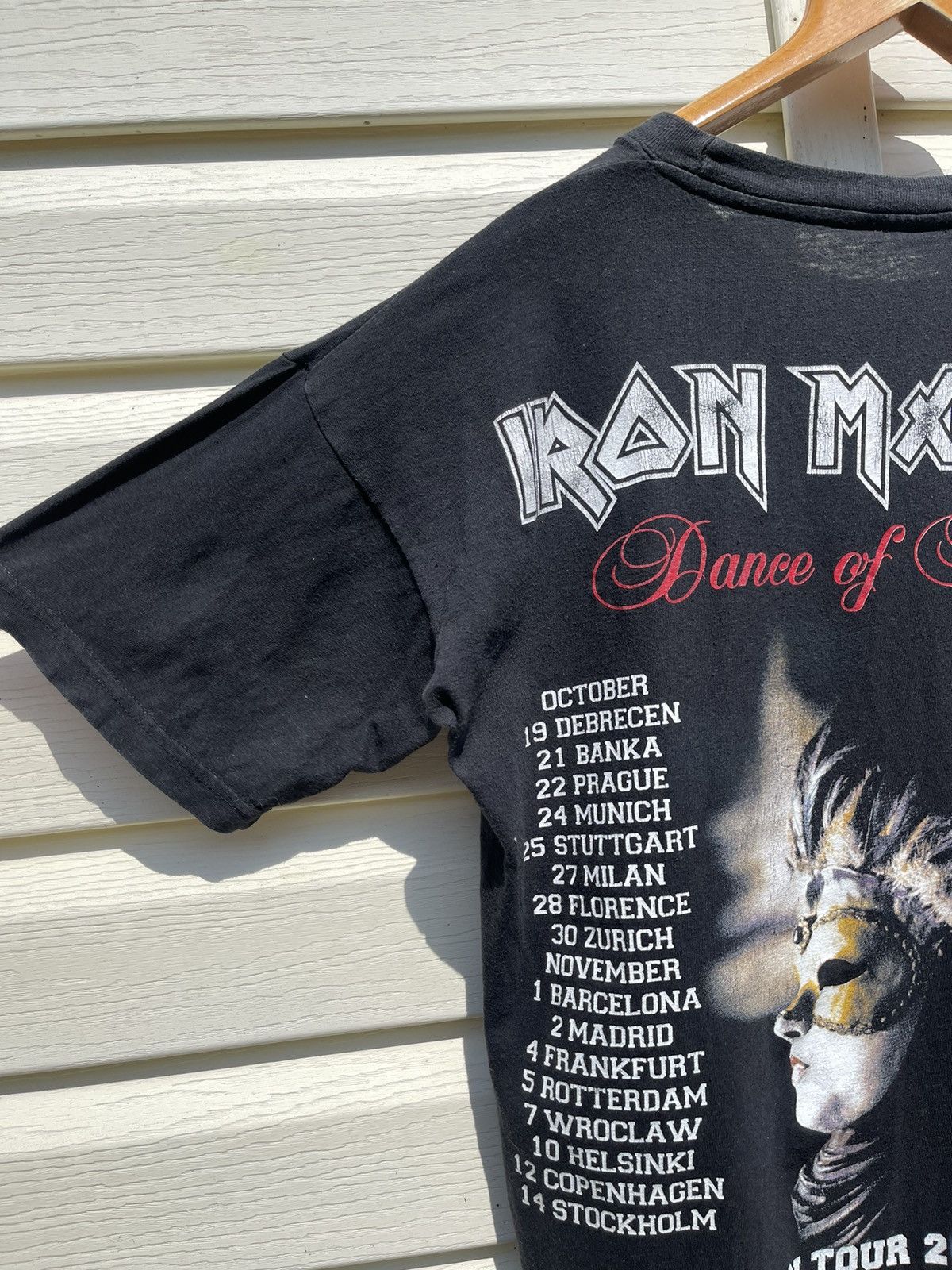 Band Tees Iron Maiden Dance of Death Vintage Y2k Boxy Tour Tee Size US L / EU 52-54 / 3 - 12 Thumbnail