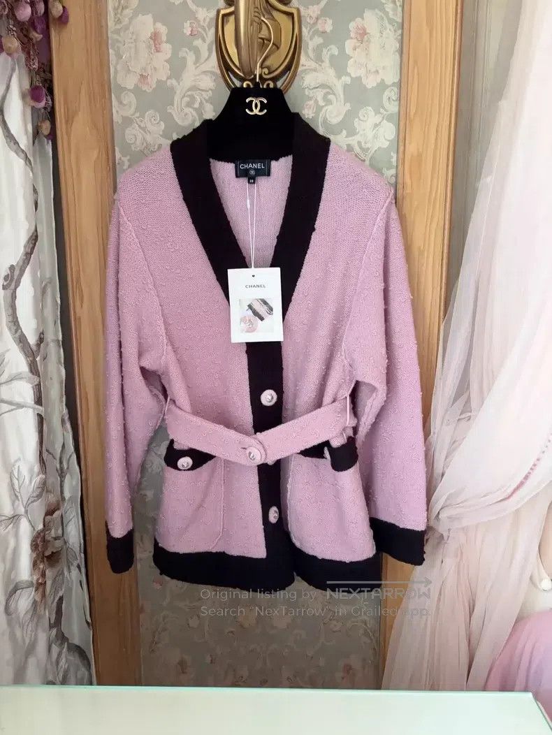 Chanel Chanel 24k pink and black colour block coat Size XS / US 0-2 / IT 36-38 - 1 Thumbnail