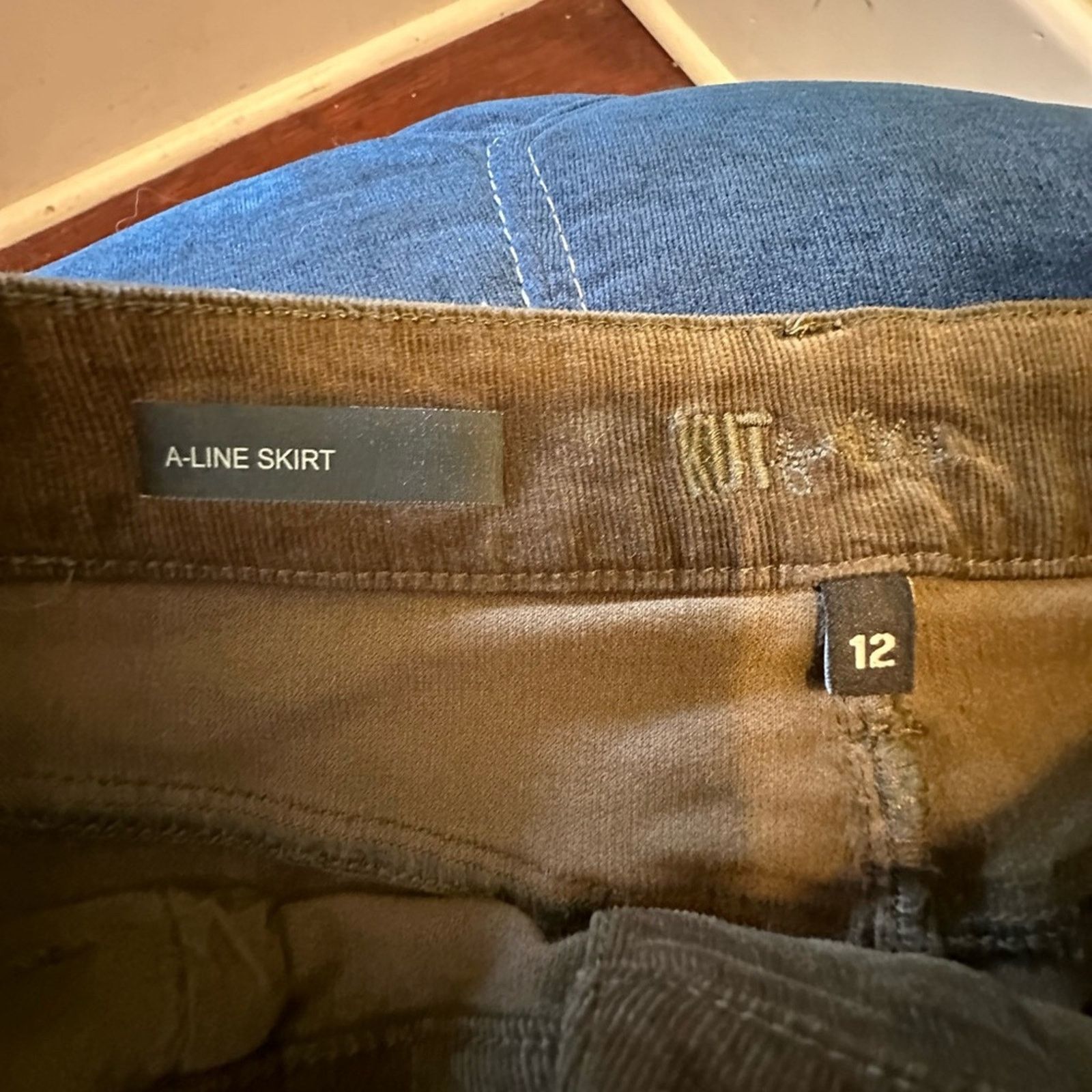 Other KUT from the Kloth Corduroy A-Line Button-Front Skirt Size 34" / US 12 / IT 48 - 4 Thumbnail