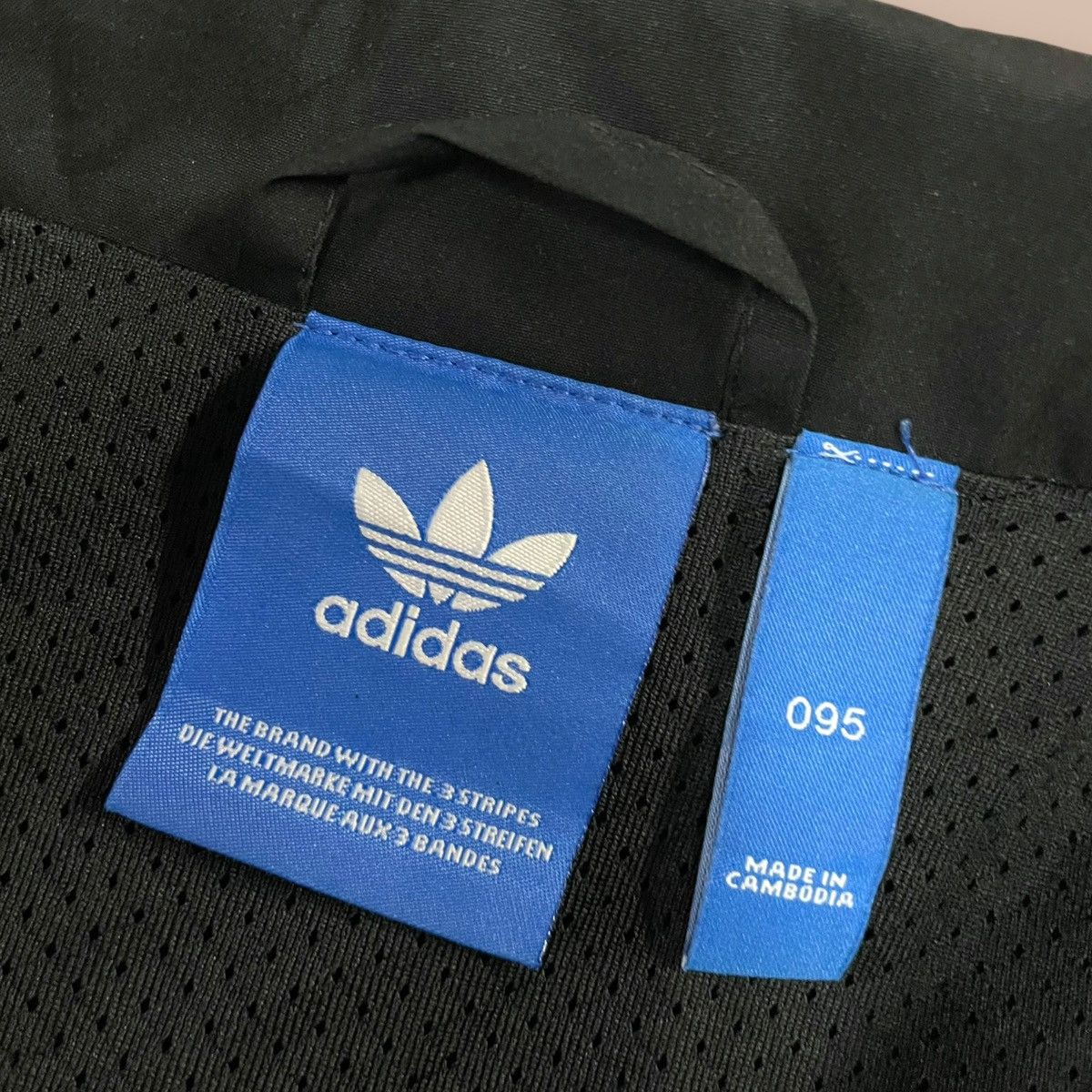 Adidas Adidas Originals short sleeve Coach Jacket Size US L / EU 52-54 / 3 - 12 Thumbnail