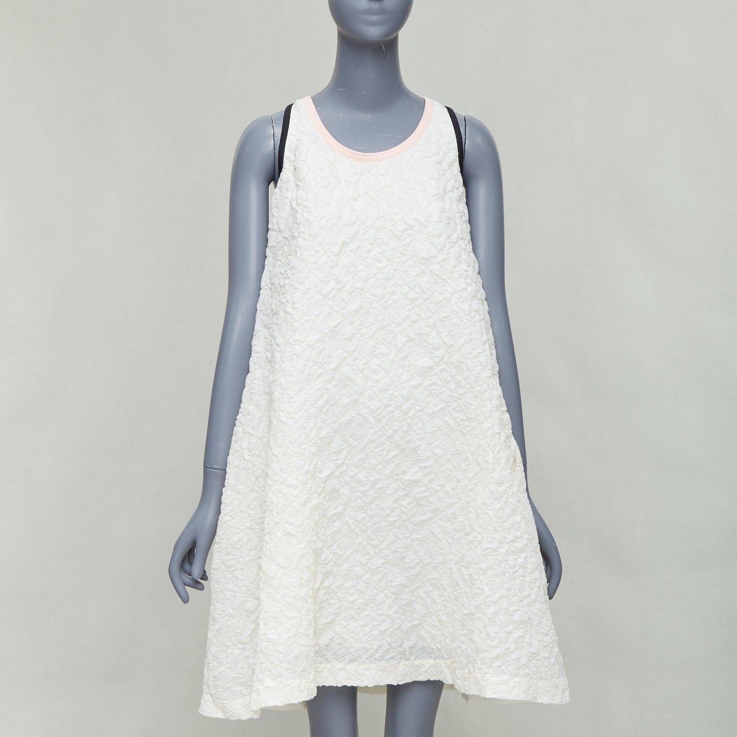 Fendi FENDI white pink black silk blend cloque babydoll tent dress IT38 XS Size XS / US 0-2 / IT 36-38 - 1 Thumbnail