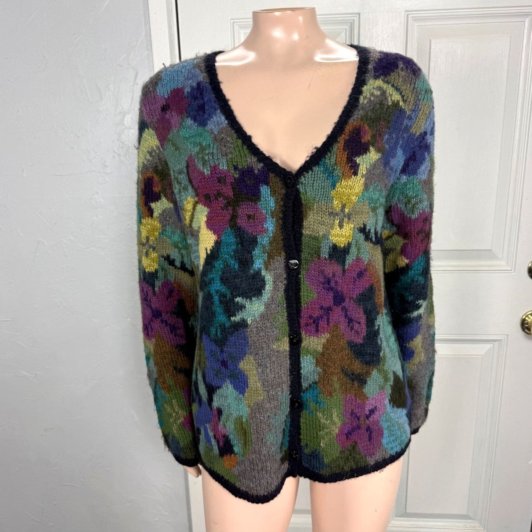 Vintage VINTAGE? Peruvian Connection Floral Cardigan Womens Sweater M Alpaca Blue V-Neck Button Long Sleeve Knit Shirt? Size M / US 6-8 / IT 42-44 - 2 Thumbnail