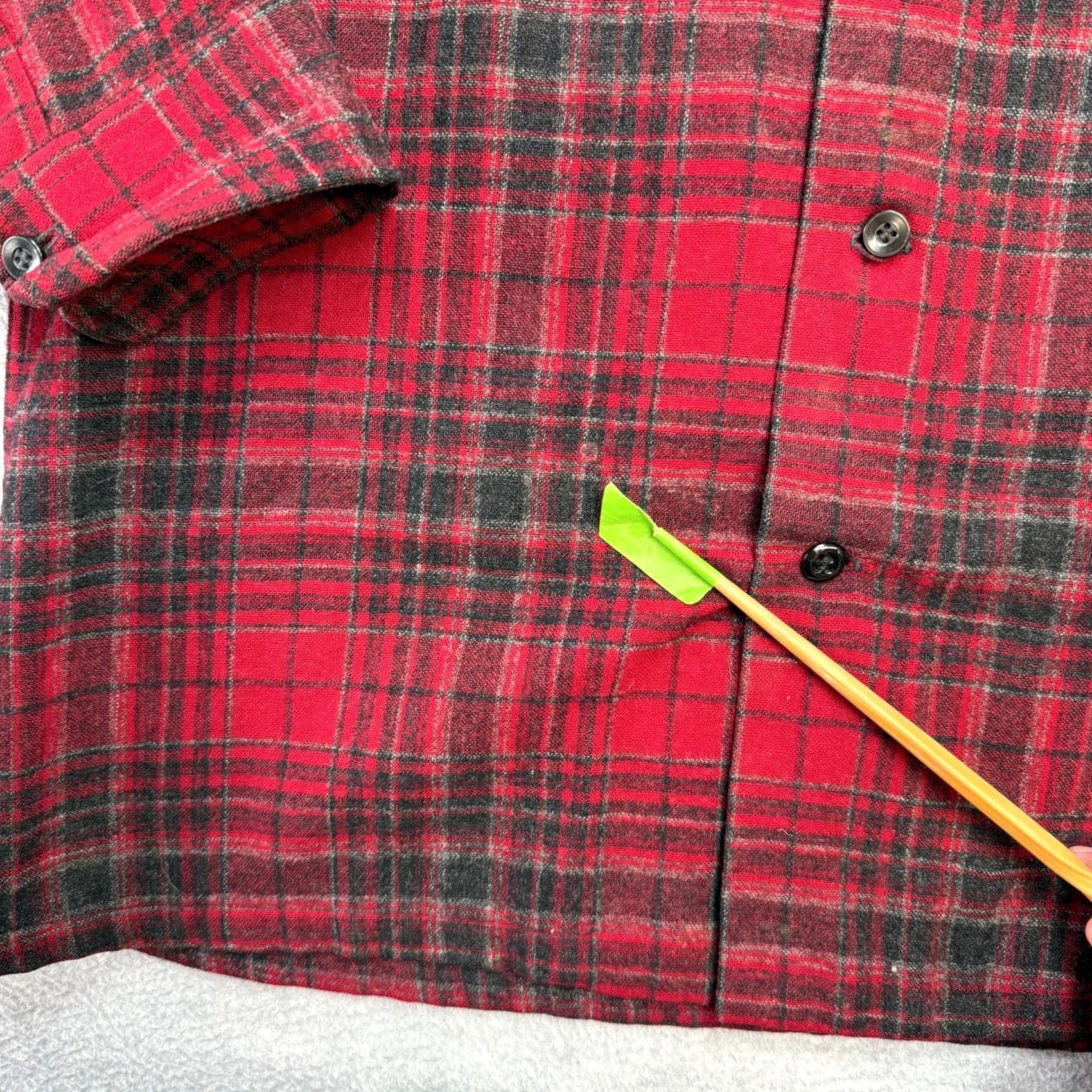 Pendleton VINTAGE Pendleton Board Shirt Mens Medium Red Plaid Wool Thread Collar USA Made Size US M / EU 48-50 / 2 - 7 Thumbnail