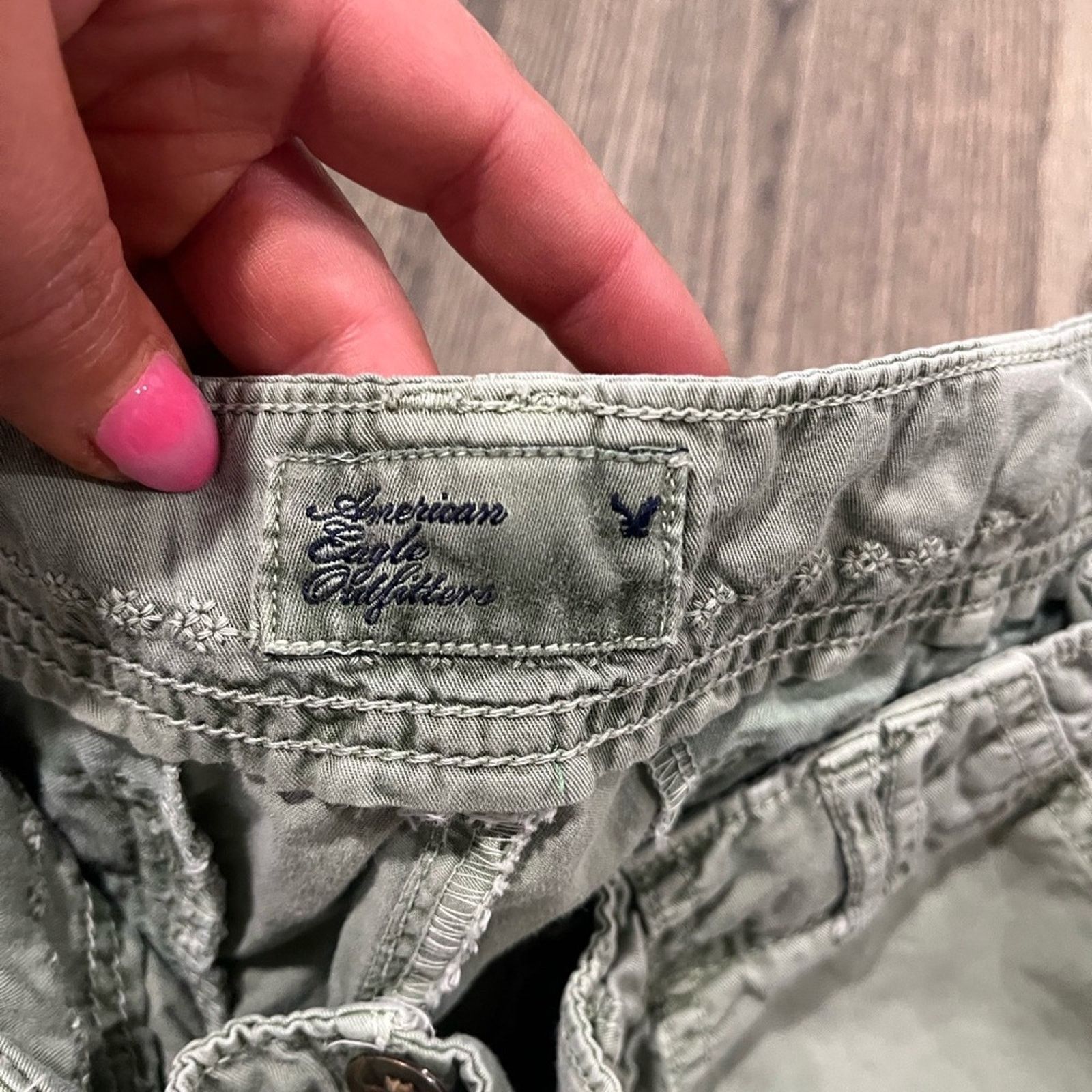 American Eagle Outfitters American Eagle Outfitters Shorts Multi Pockets Mid Rise Sz 0 Size 25" / US 0 / IT 36 - 3 Thumbnail