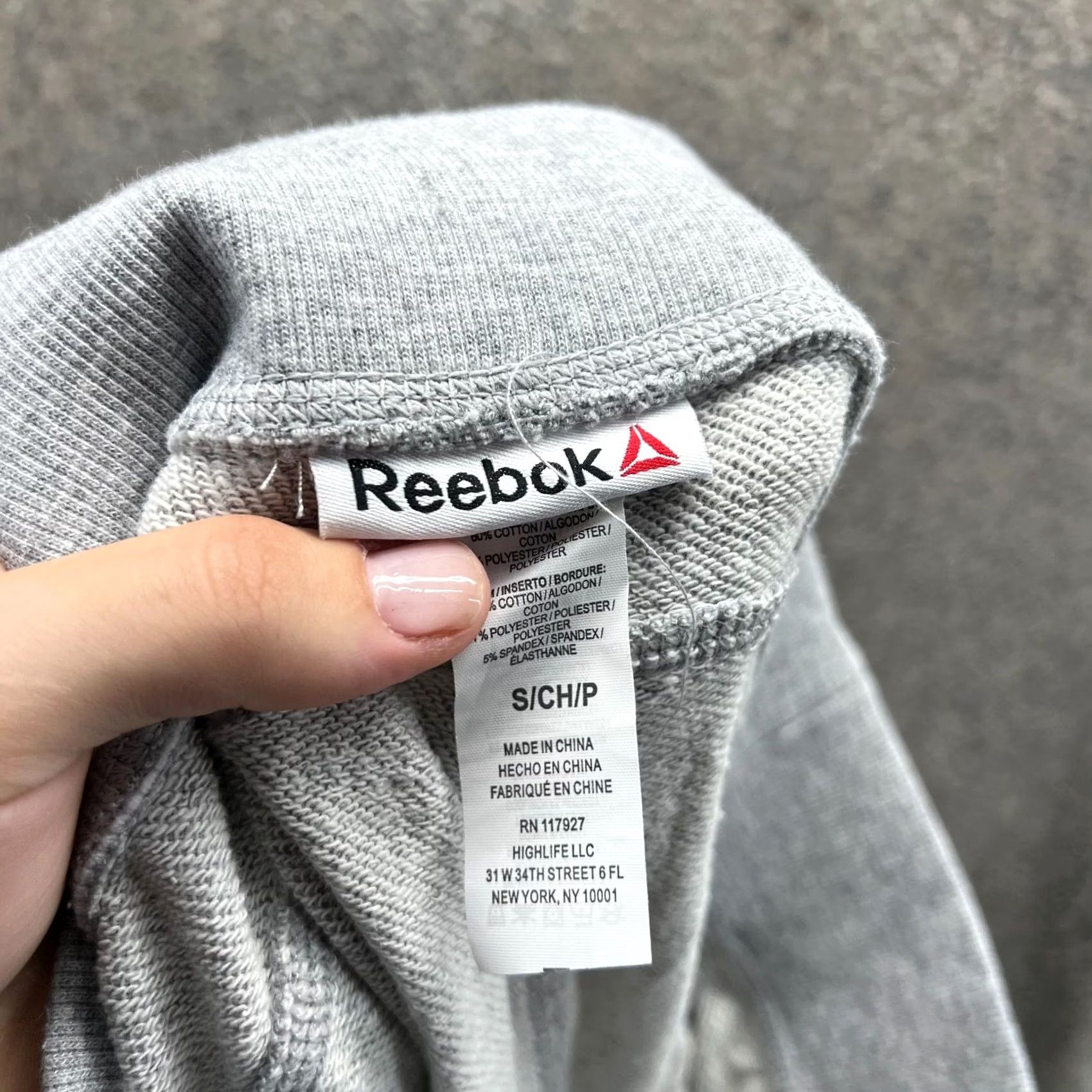 Reebok Reebok Pants Womens Small Gray Athletic Sweatpants Tapered Jogger Drawstring Inseam 25 in Size S Size 24" / US 00 / IT 34 - 6 Thumbnail