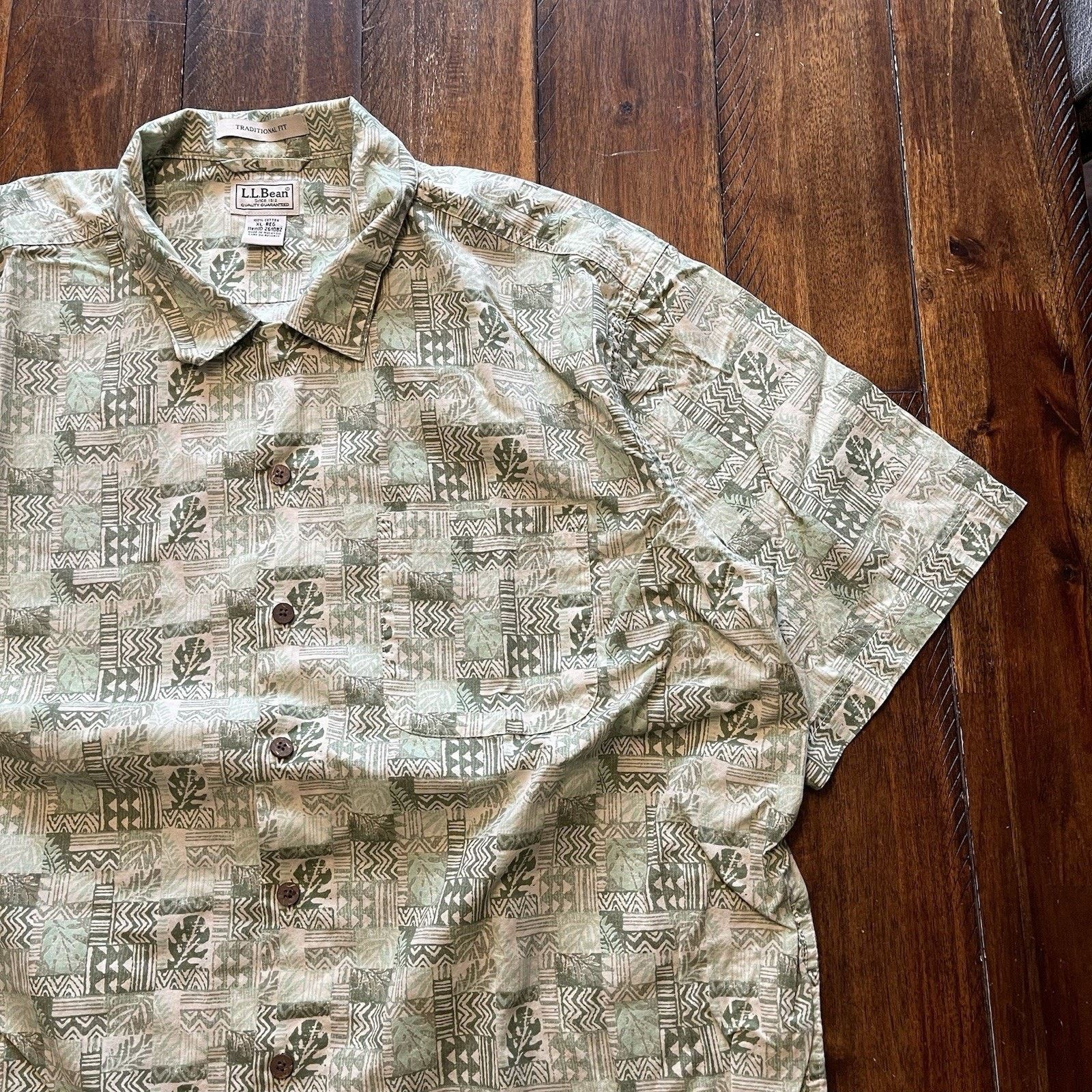L.L. Bean LL Bean Button Down Shirt Fish Aztec #261082 Men’s XL S120 Size US XL / EU 56 / 4 - 2 Thumbnail
