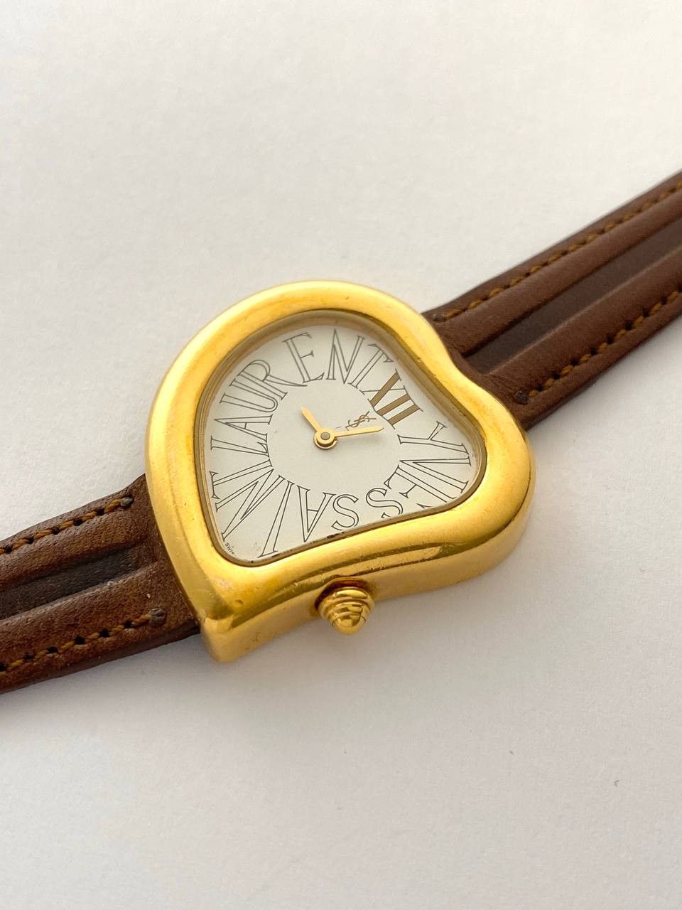 Yves Saint Laurent Saint Laurent YSL Logo Heart Dali Style Gold Wrist Watch Size ONE SIZE - 8 Thumbnail
