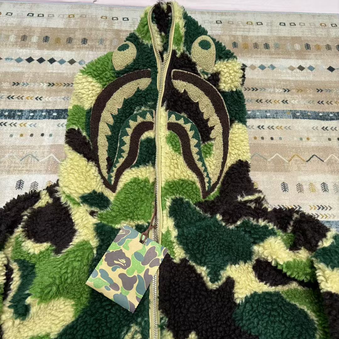 Bape COLOR CAMO SHARK FULL ZIP HOODIE Size US L / EU 52-54 / 3 - 2 Thumbnail