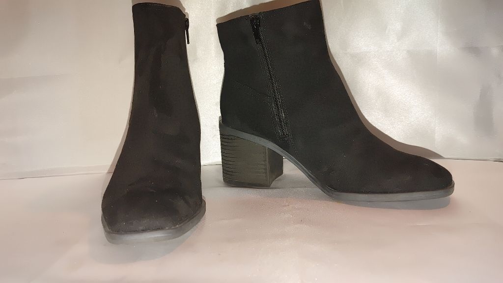 Zoo York Zodiac Lucinda Suede Booties Size 8.5 Size US 8.5 / IT 38.5 - 6 Thumbnail
