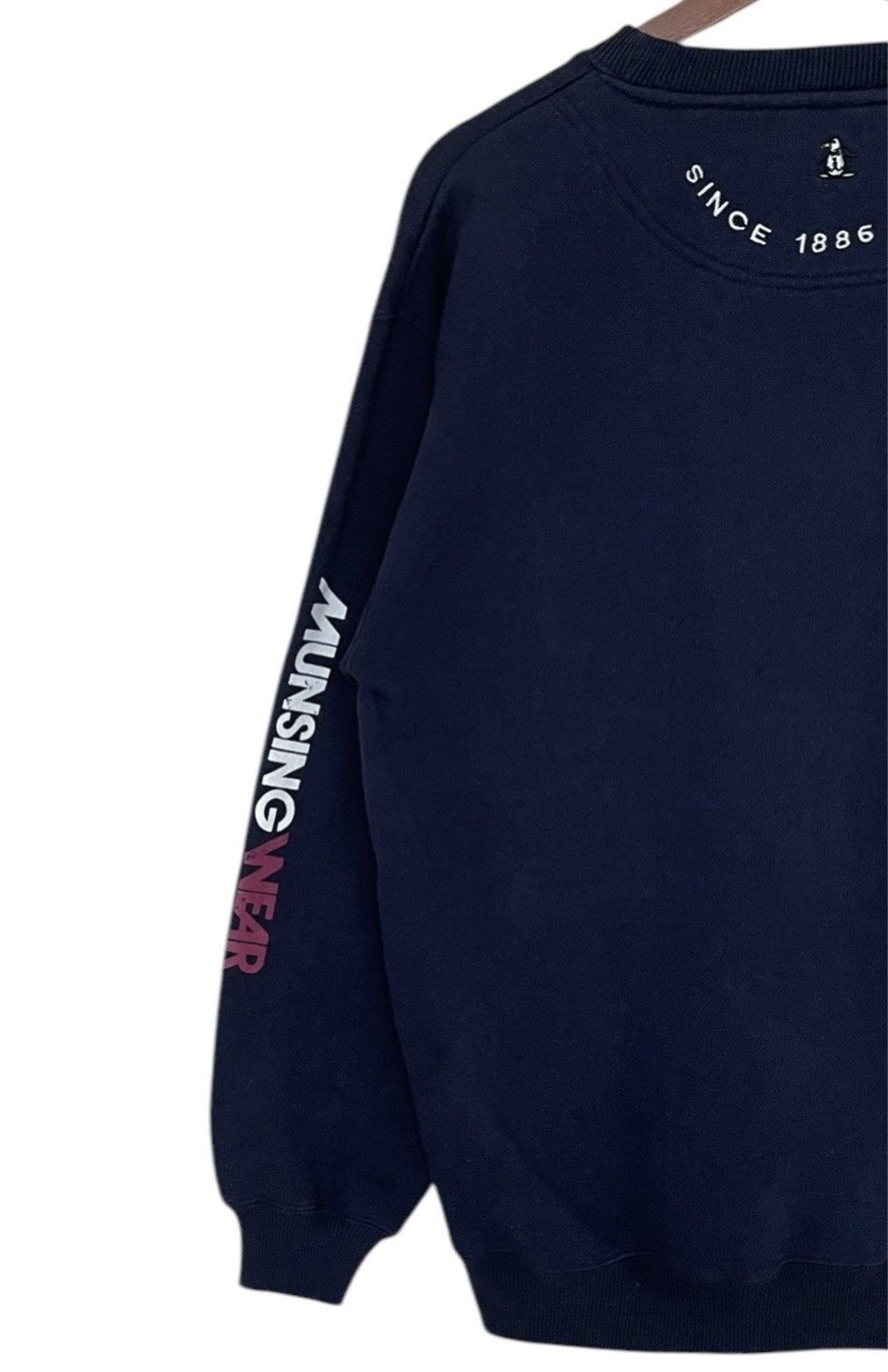 Vintage Vintage Brand Munsingwear Big Logo Sweatshirt 1990s Size US L / EU 52-54 / 3 - 5 Thumbnail