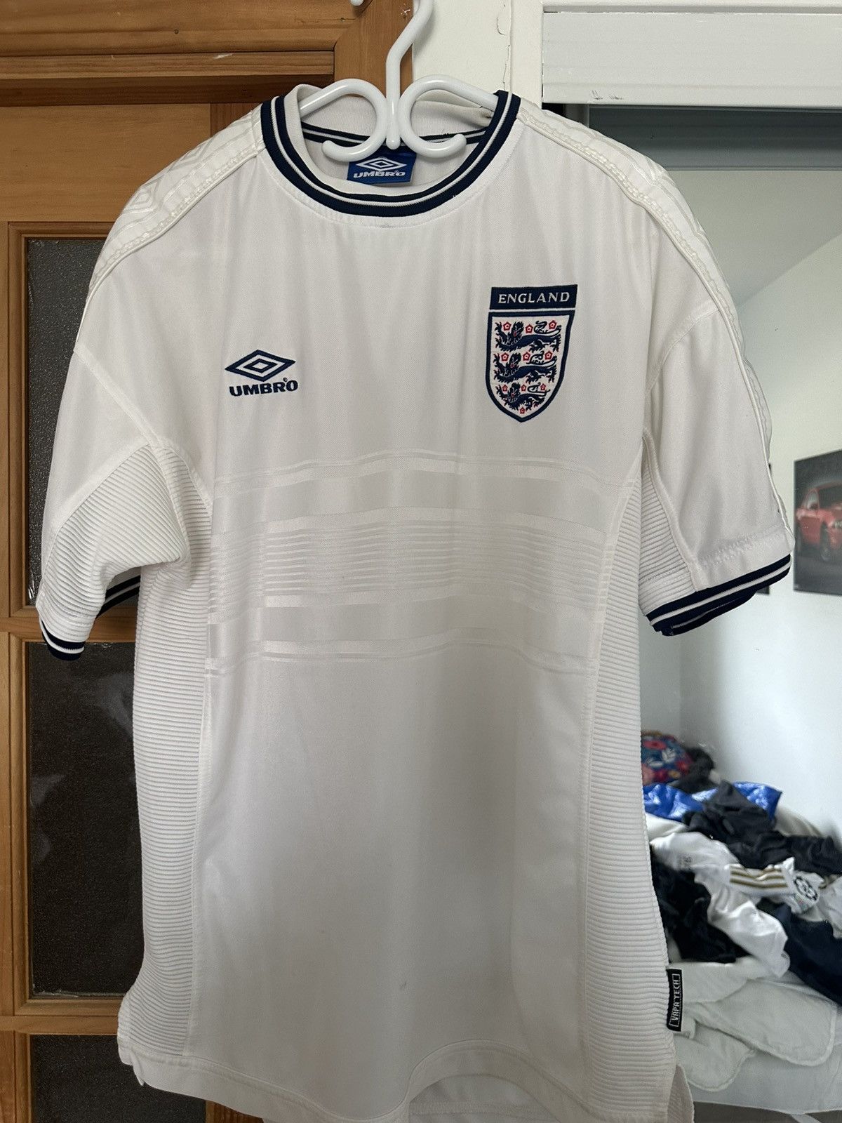 Umbro Umbro 1998-2001 England Official Jersey Size US XL / EU 56 / 4 - 1 Thumbnail
