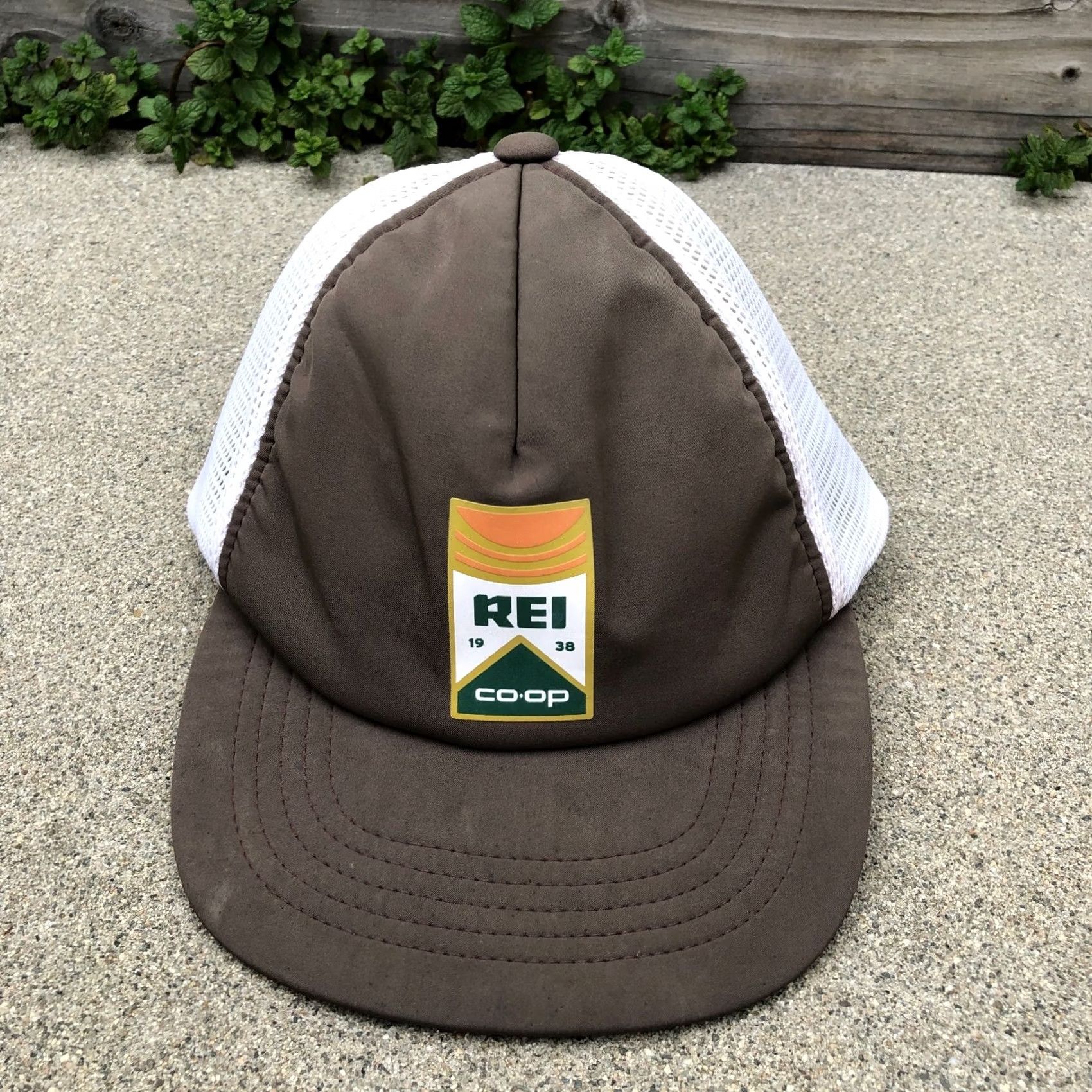 Vintage Vintage REI Coop Trucker Hat Strapback Men One Size Brown Adjustable Cap Size ONE SIZE - 2 Thumbnail