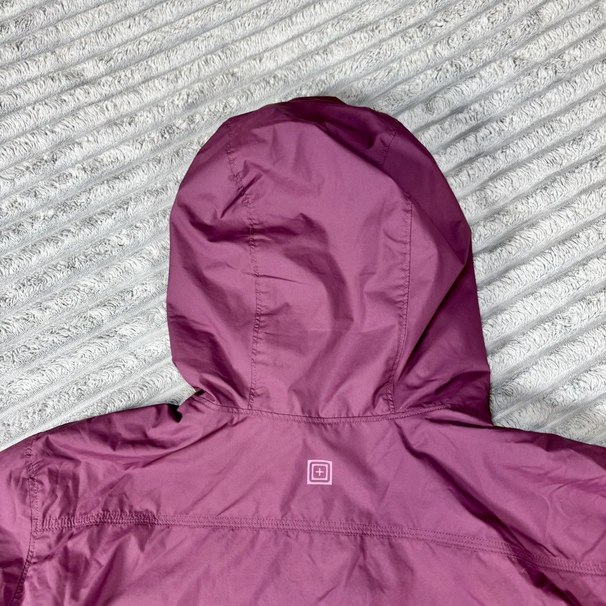 5.11 5.11 Tactical Women Jacket XL Violet Seacoast Anorak Logo Size XL / US 12-14 / IT 48-50 - 15 Thumbnail