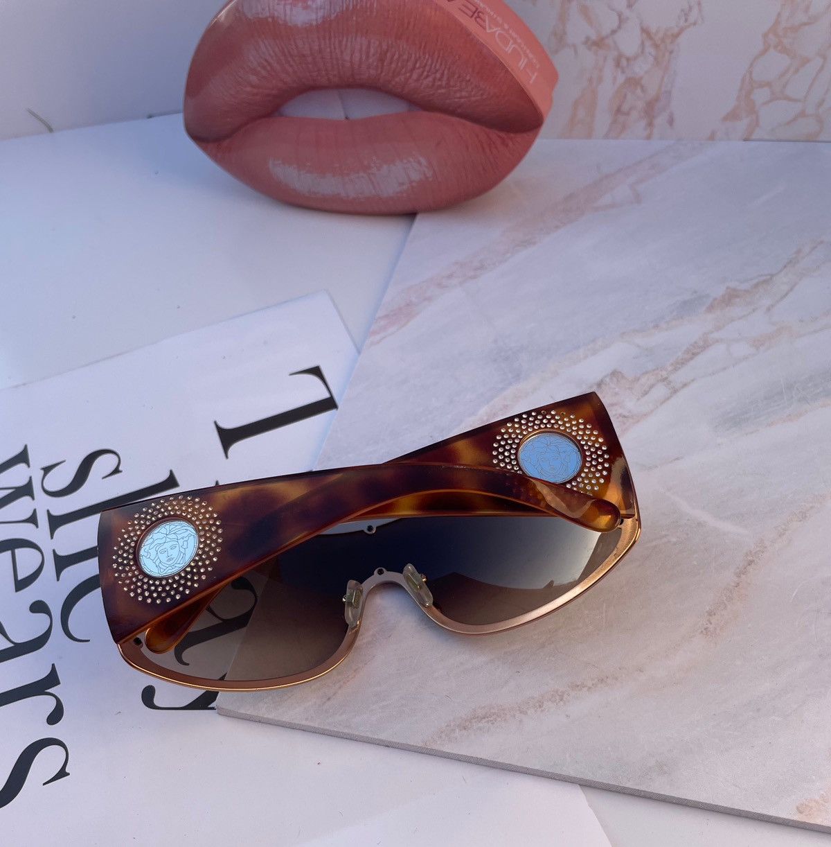 Versace Versace vintage sunglasses mod.2082B Size ONE SIZE - 9 Thumbnail