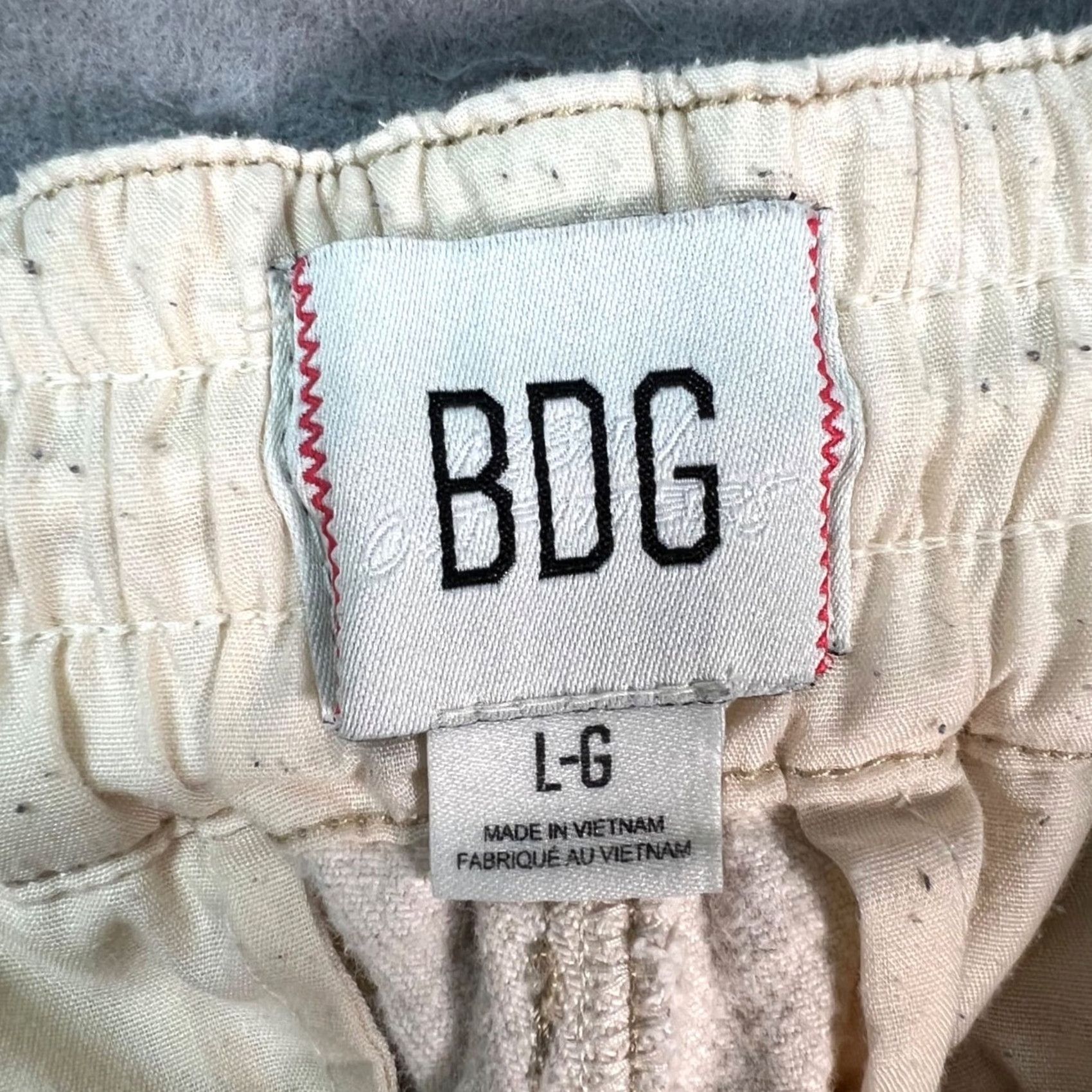 Bdg BDG Womens Size Large Beige Drawstring Cropped Barrel Leg Relaxed Fit Pants Size 36" / US 14 / IT 50 - 3 Thumbnail