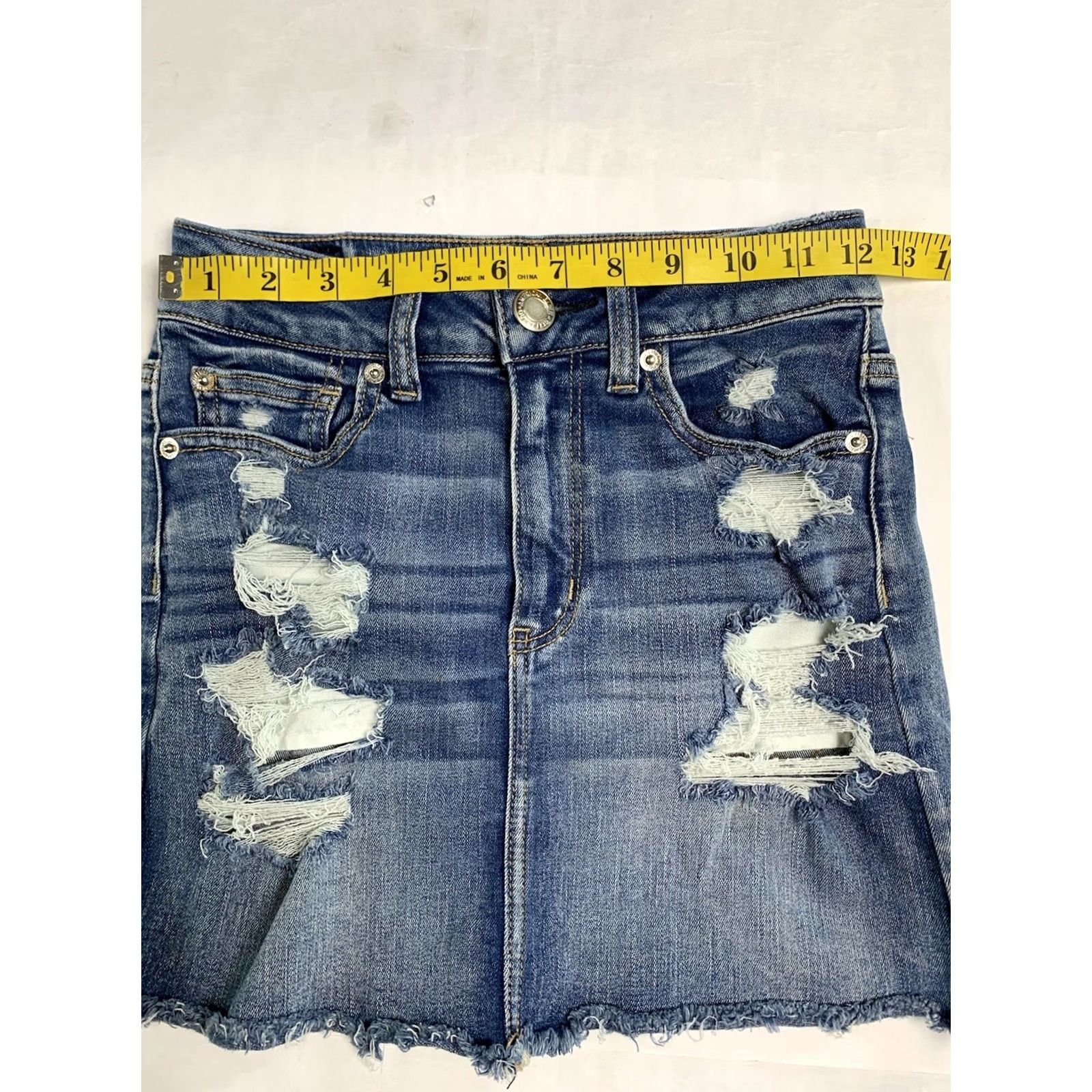 American Eagle Outfitters VINTAGE American Eagle Outfitters Skirt Womens 0 Distressed Blue Denim Short Mini 90s 80s Pockets Zipper Button Logo Domestic China Mens? Size 25" / US 0 / IT 36 - 6 Thumbnail