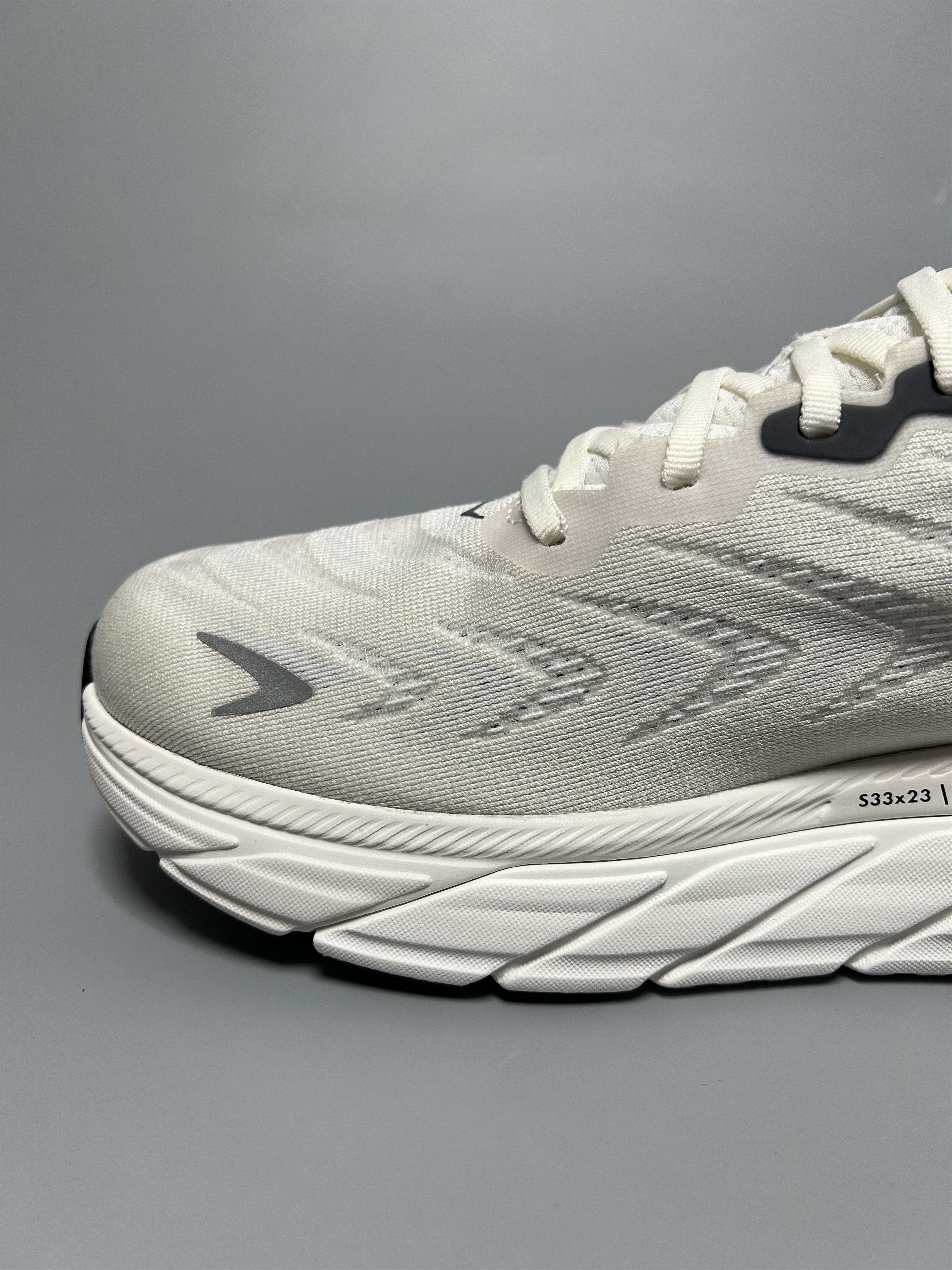 Hoka 11.5D Hoka One One Arahi 6 Running Shoes 1123194-BDBSW Size US 11.5 / EU 44-45 - 10 Thumbnail