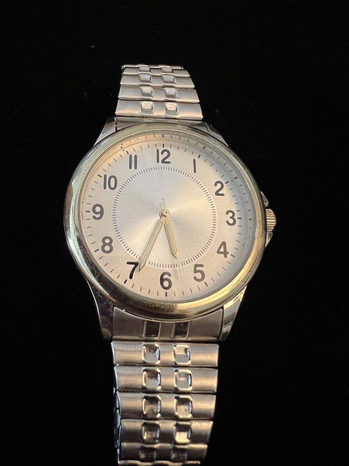 Designer Unbranded Men’s Watch New Battery Stretchy Band Size ONE SIZE - 1 Thumbnail