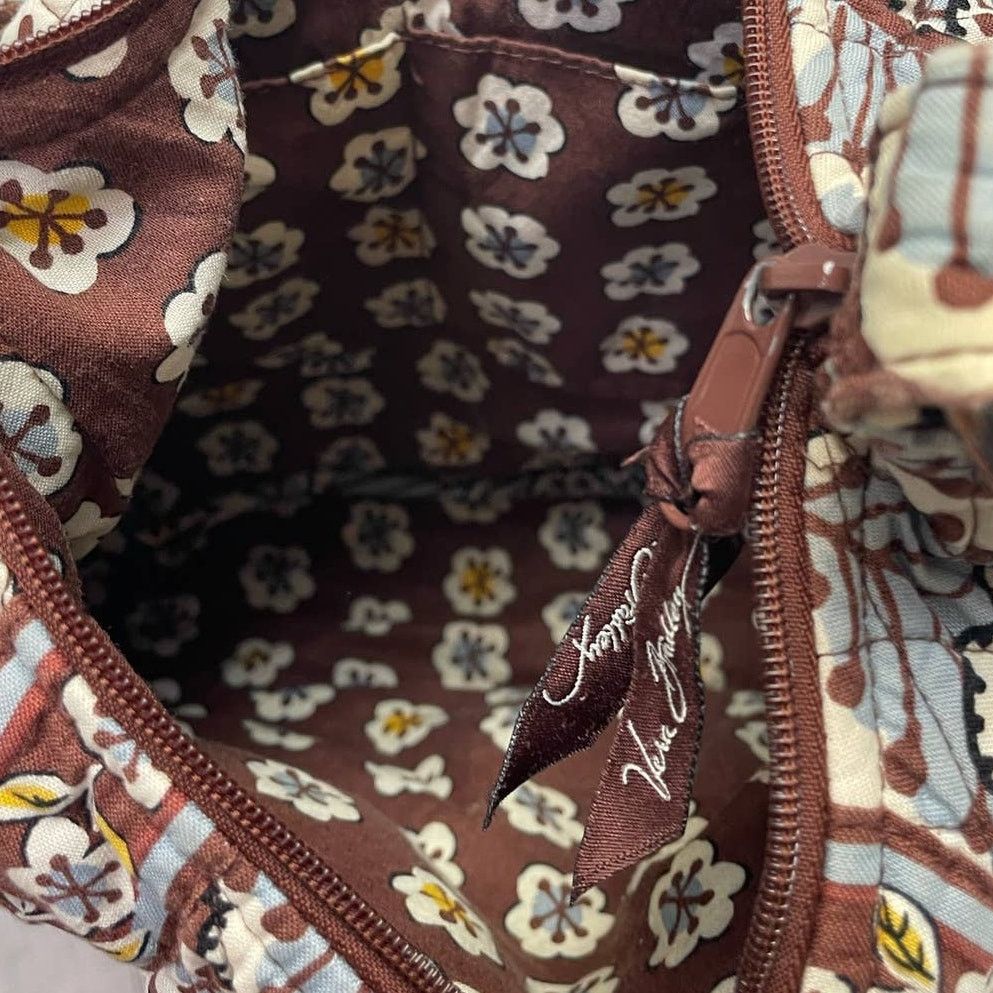 Vera Bradley Vera Bradley Floral Quilted Fabric Purse Inside Pockets Size ONE SIZE - 5 Thumbnail