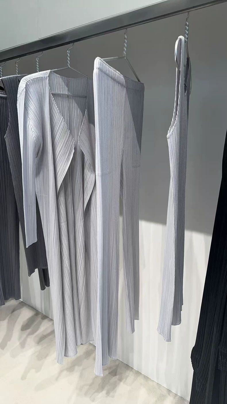 Issey Miyake issey miyake size:3 Light grey pleated pants Size 42" / US 20 - 1 Thumbnail
