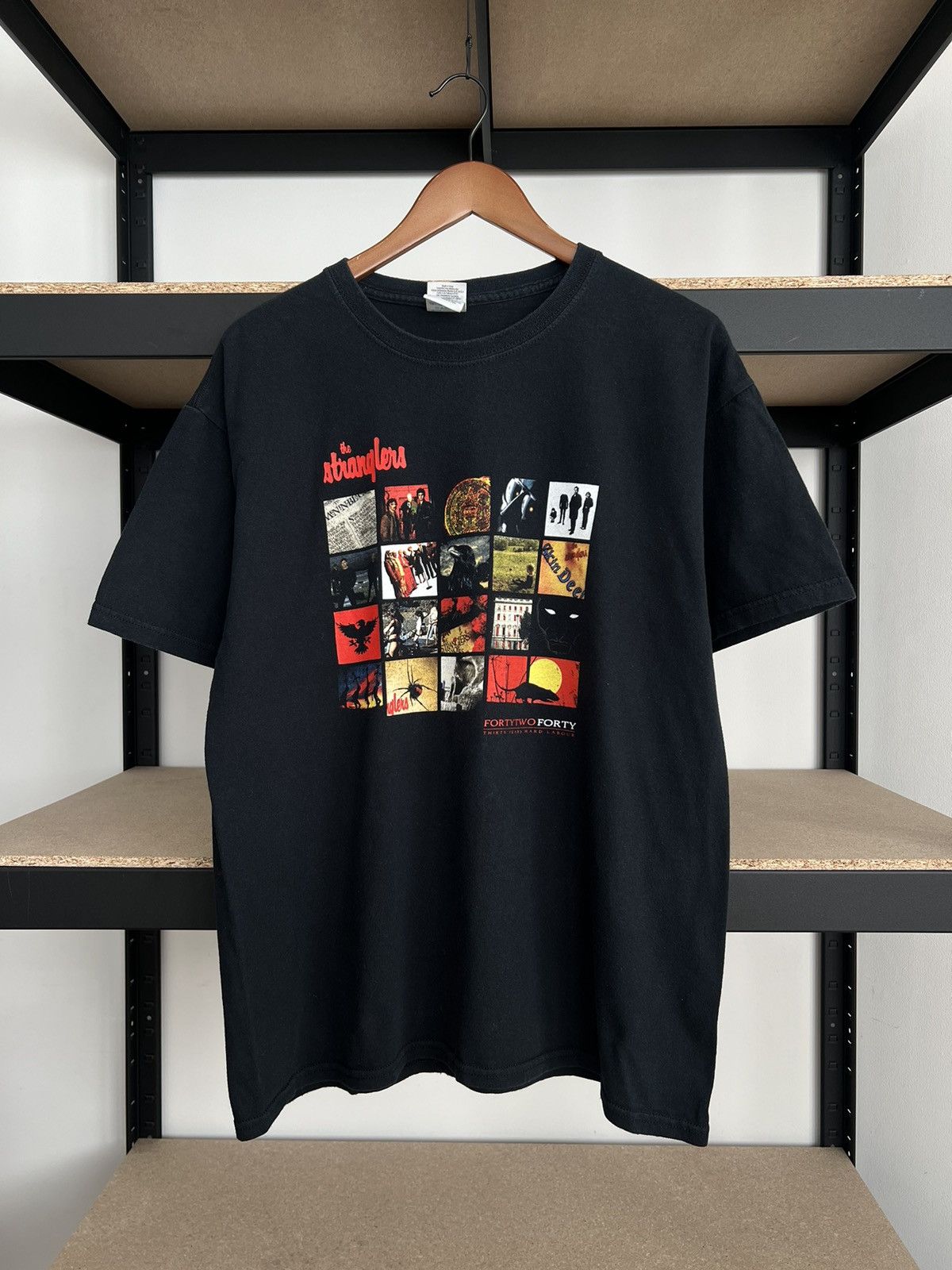 Band Tees Vintage 2000s The Stranglers Greatest Hits Tour T-shirt Size US L / EU 52-54 / 3 - 1 Thumbnail