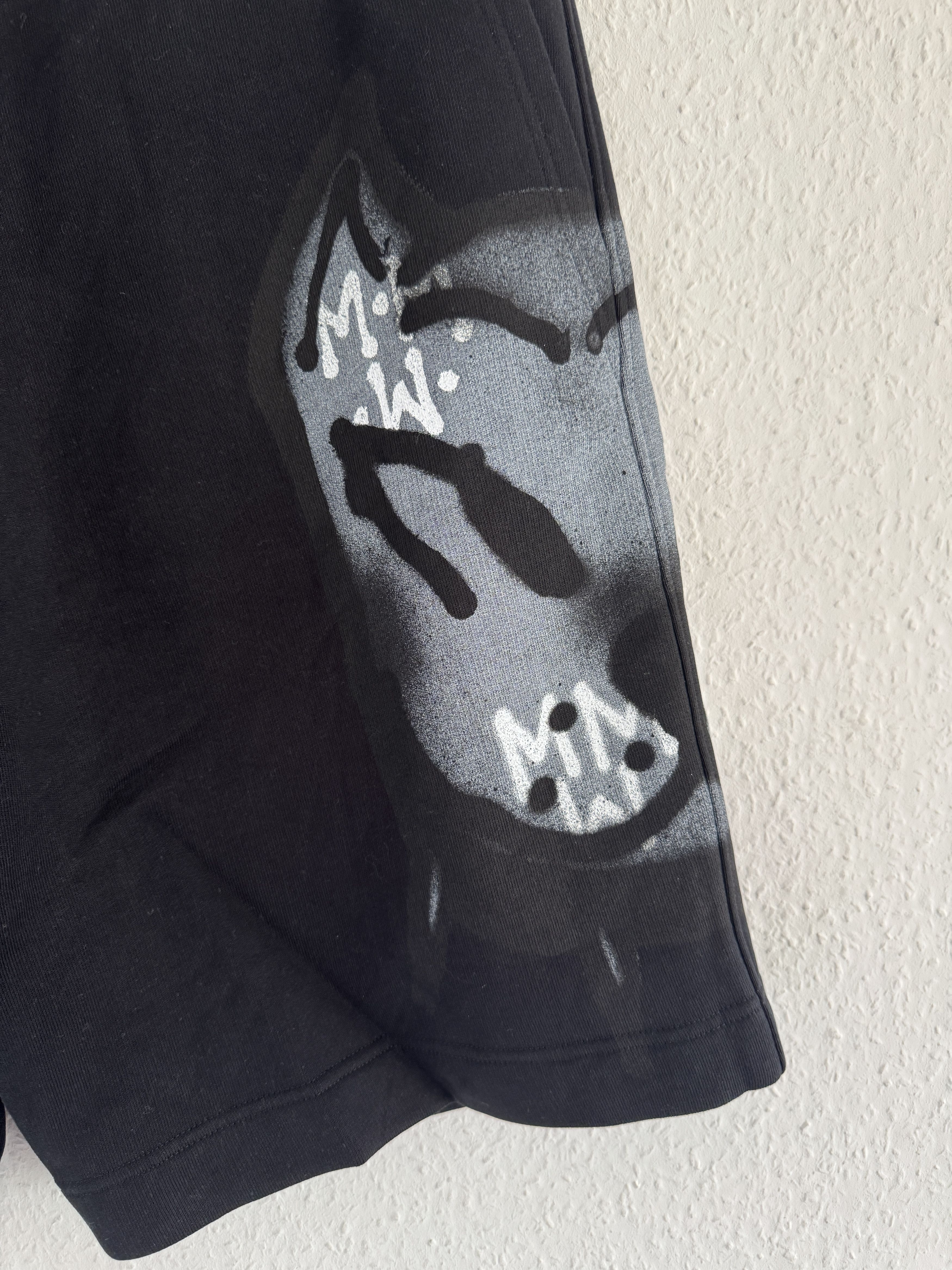 Chito × Givenchy Givenchy Chito Edition Dog Print Shorts – Black Size US 32 / EU 48 - 3 Thumbnail