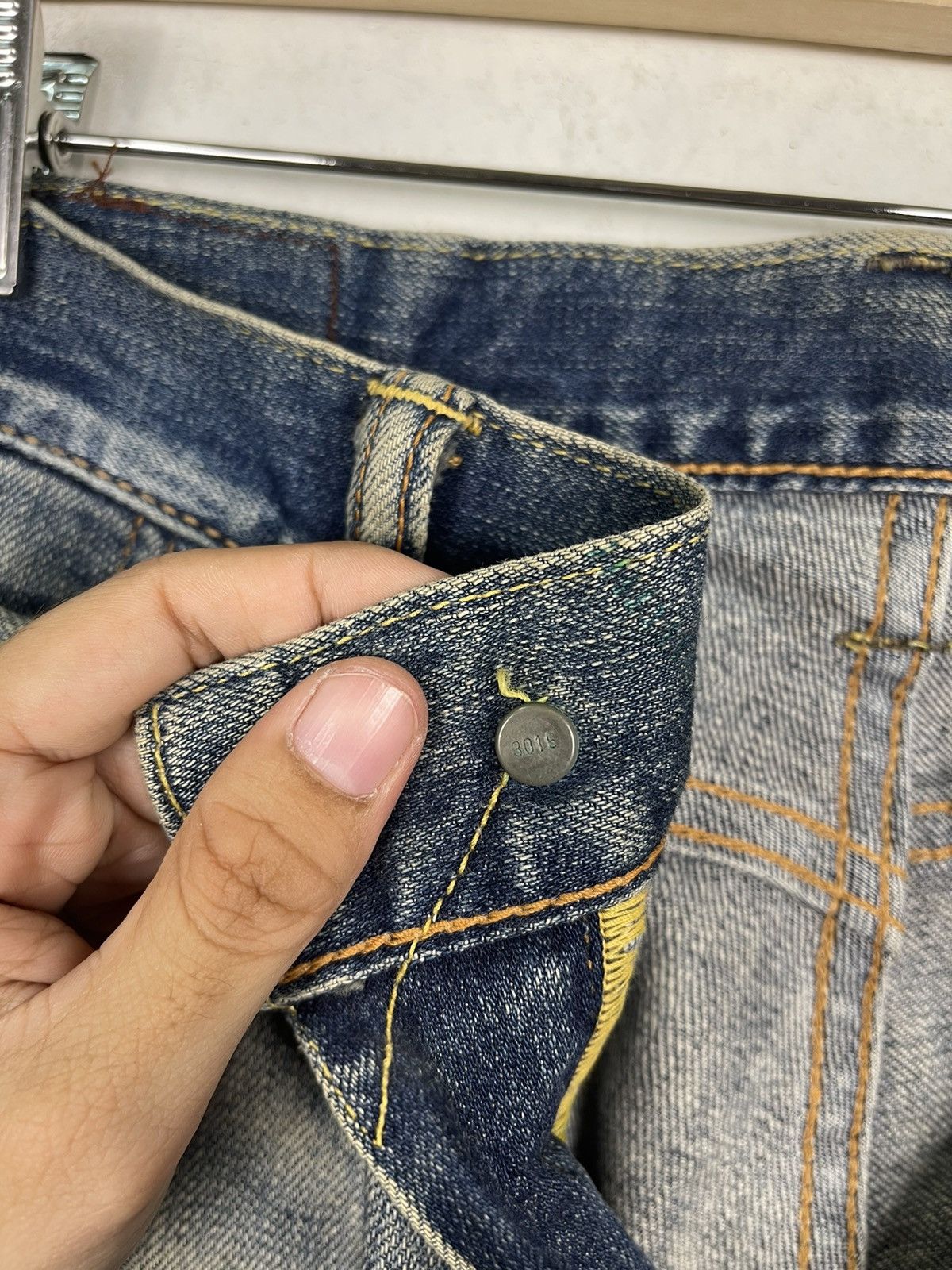 Levi's LEVIS 511 SELVEDGE DISTRESSED ZIPPER FLY DENIM JEANS Size US 35 - 11 Thumbnail