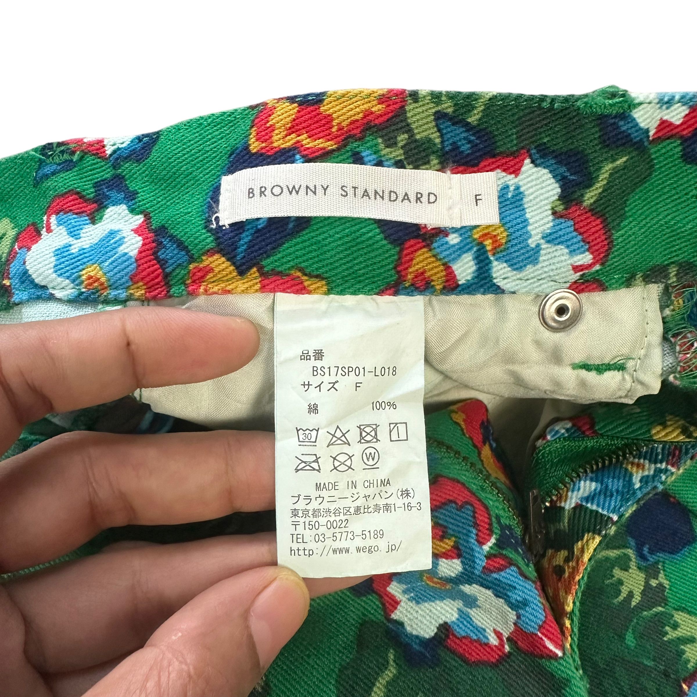 Japanese Brand FLOWERS FULLPRINT / OVERPRINT DENIM MINI SKIRT #8652-019 Size 24" / US 00 / IT 34 - 5 Thumbnail