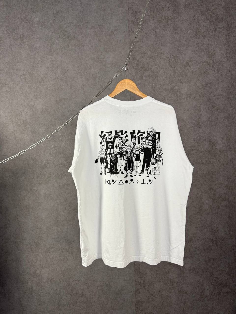 Hunter Hunter x Uniqlo anima Japanese tee Size US XL / EU 56 / 4 - 1 Thumbnail