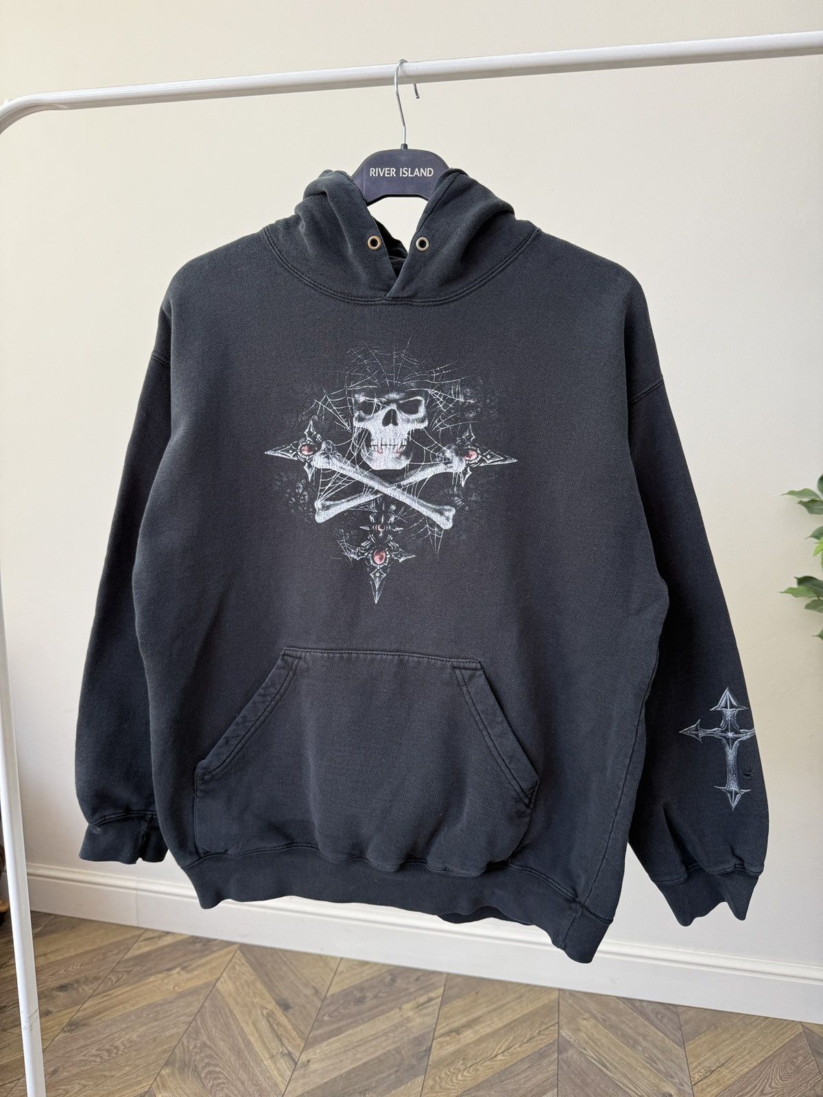 Other Vintage Spiral Gothic Skull Faded Distressed Y2K Rare Hoodie Size US S / EU 44-46 / 1 - 3 Thumbnail