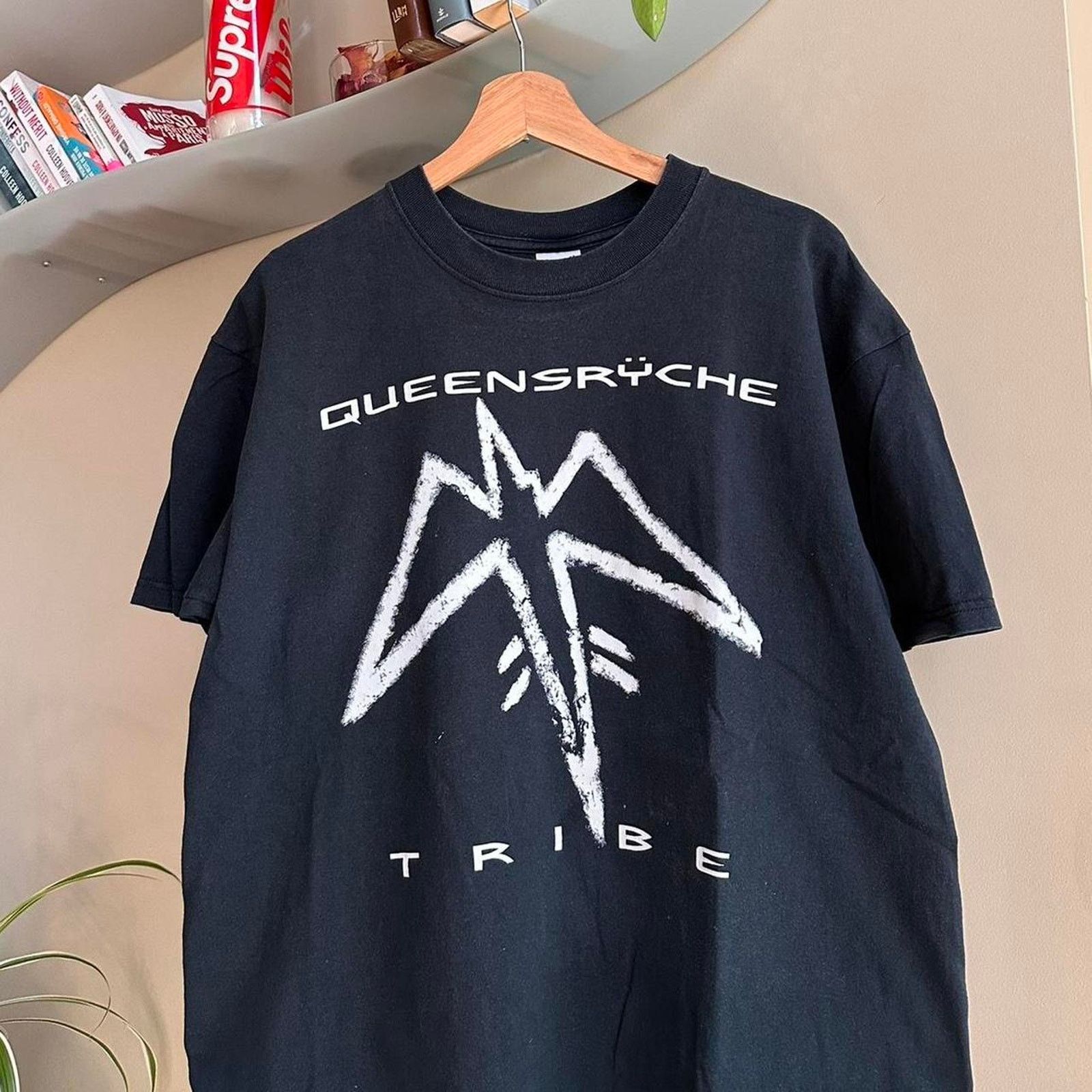 Band Tees × Vintage Vintage Queensryche Tribe Band Shirt Size US L / EU 52-54 / 3 - 2 Thumbnail