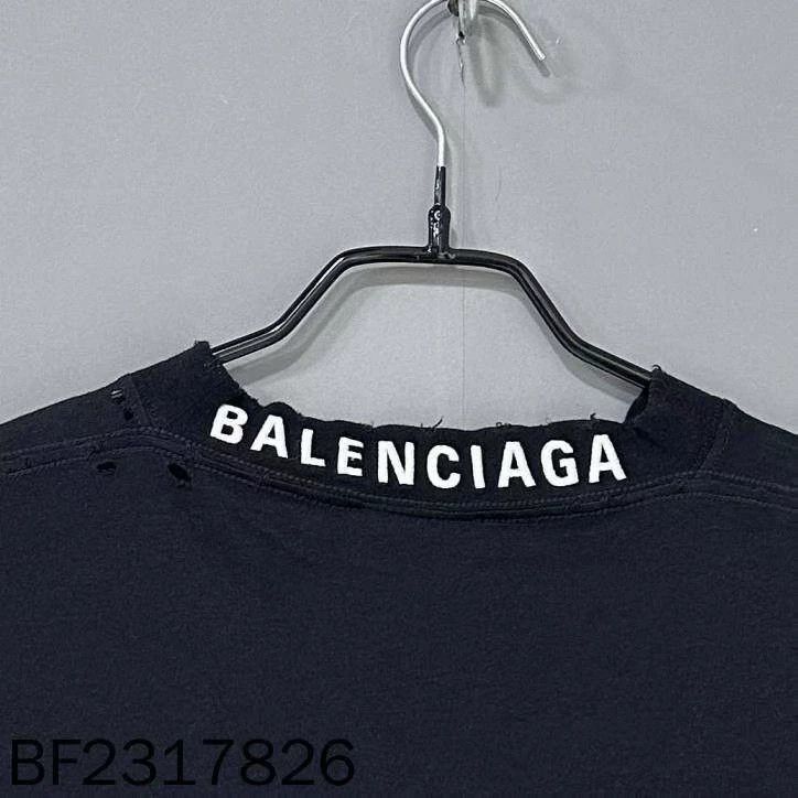 Balenciaga Balenciaga Solid color round neck logo pullover long sleev Size US L / EU 52-54 / 3 - 5 Thumbnail
