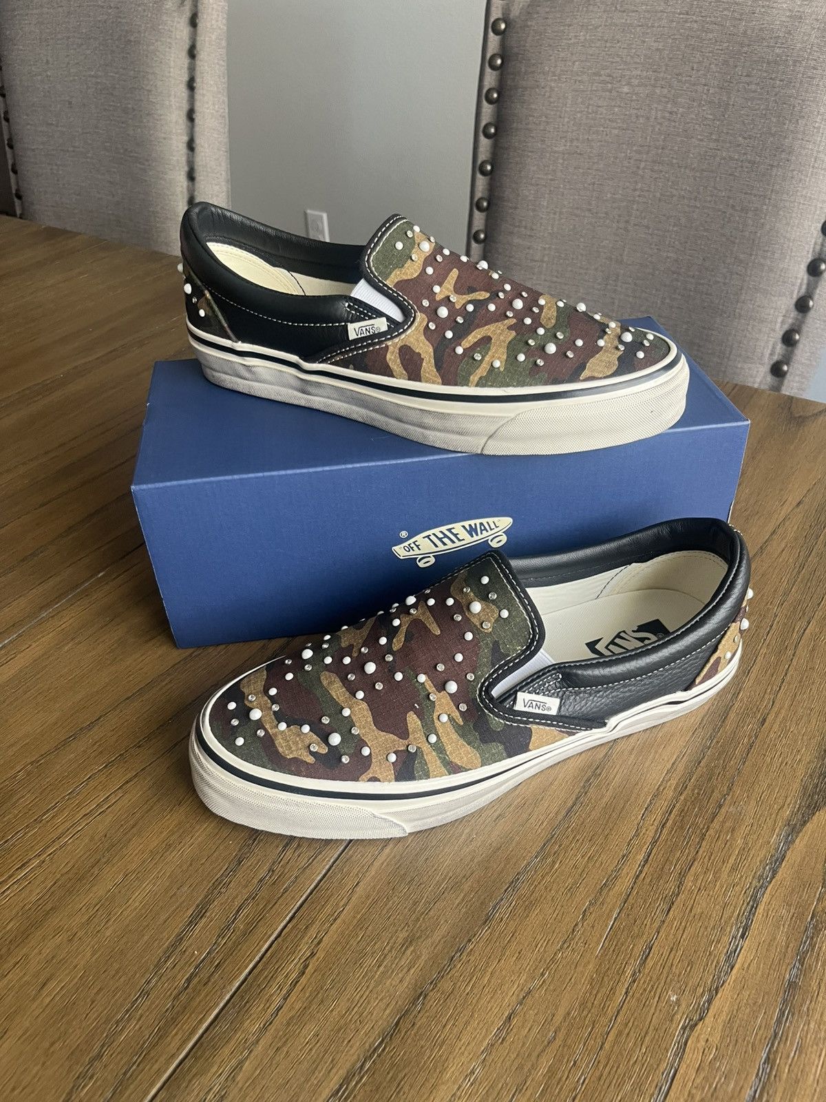 Vans vans pearlized camo Size US 10.5 / EU 43-44 - 1 Thumbnail