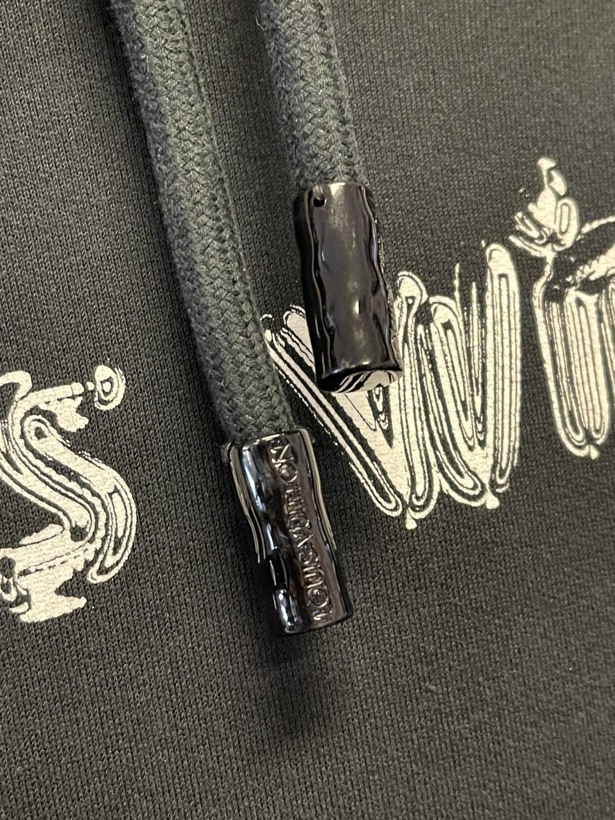 Louis Vuitton Size XS - Louis Vuitton Graphic Hoodie Black SS22 “1A9SVP” Size US XS / EU 42 / 0 - 5 Thumbnail