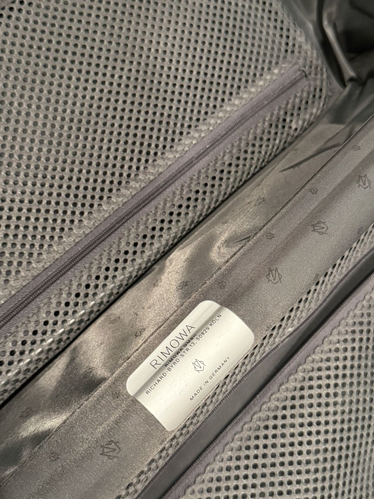 Rimowa RIMOWA Classic Suitcase Size ONE SIZE - 11 Thumbnail