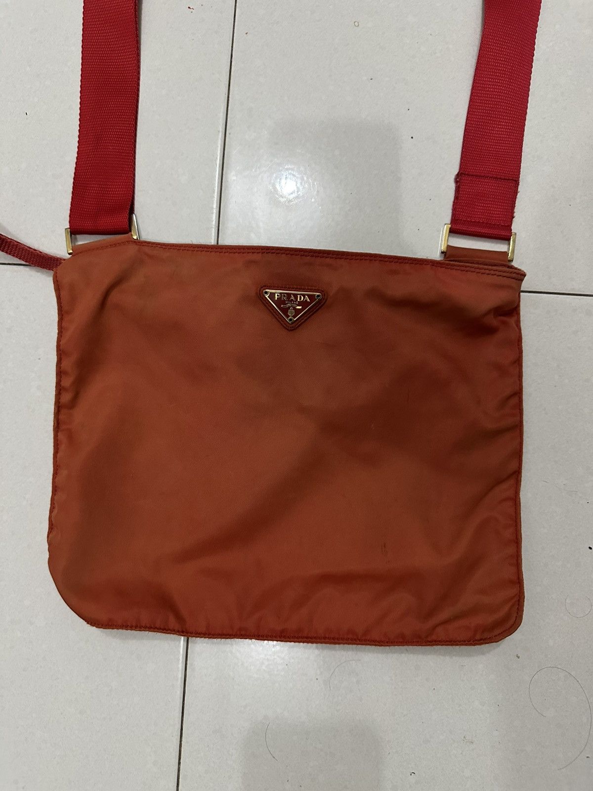 Prada VTG Prada Nylon Crossbody Bag Size ONE SIZE - 15 Thumbnail