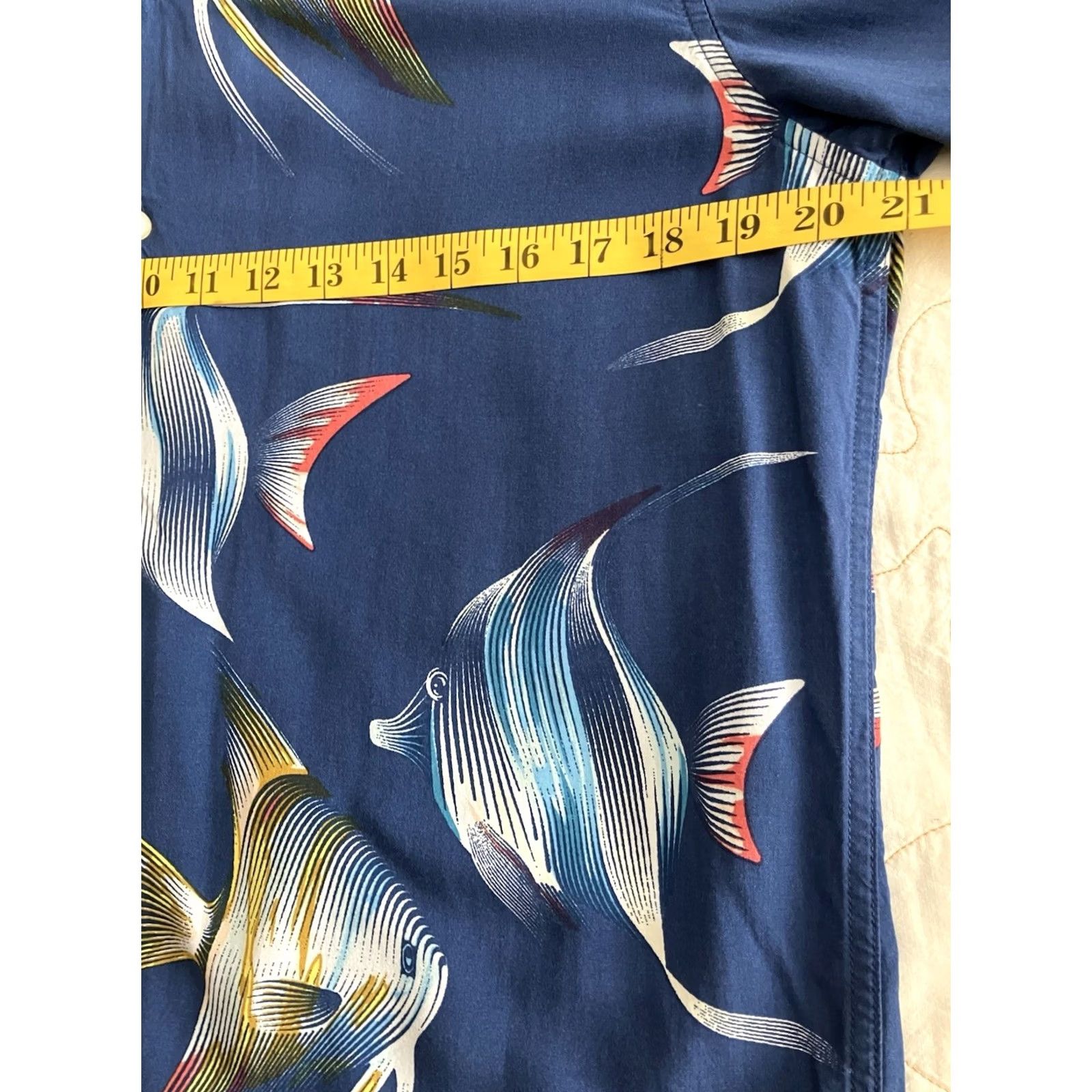Banana Republic VINTAGE Banana Republic Shirt Mens M Blue Angel Fish All Over Print Slim Fit Rayon Beach Size US M / EU 48-50 / 2 - 4 Thumbnail