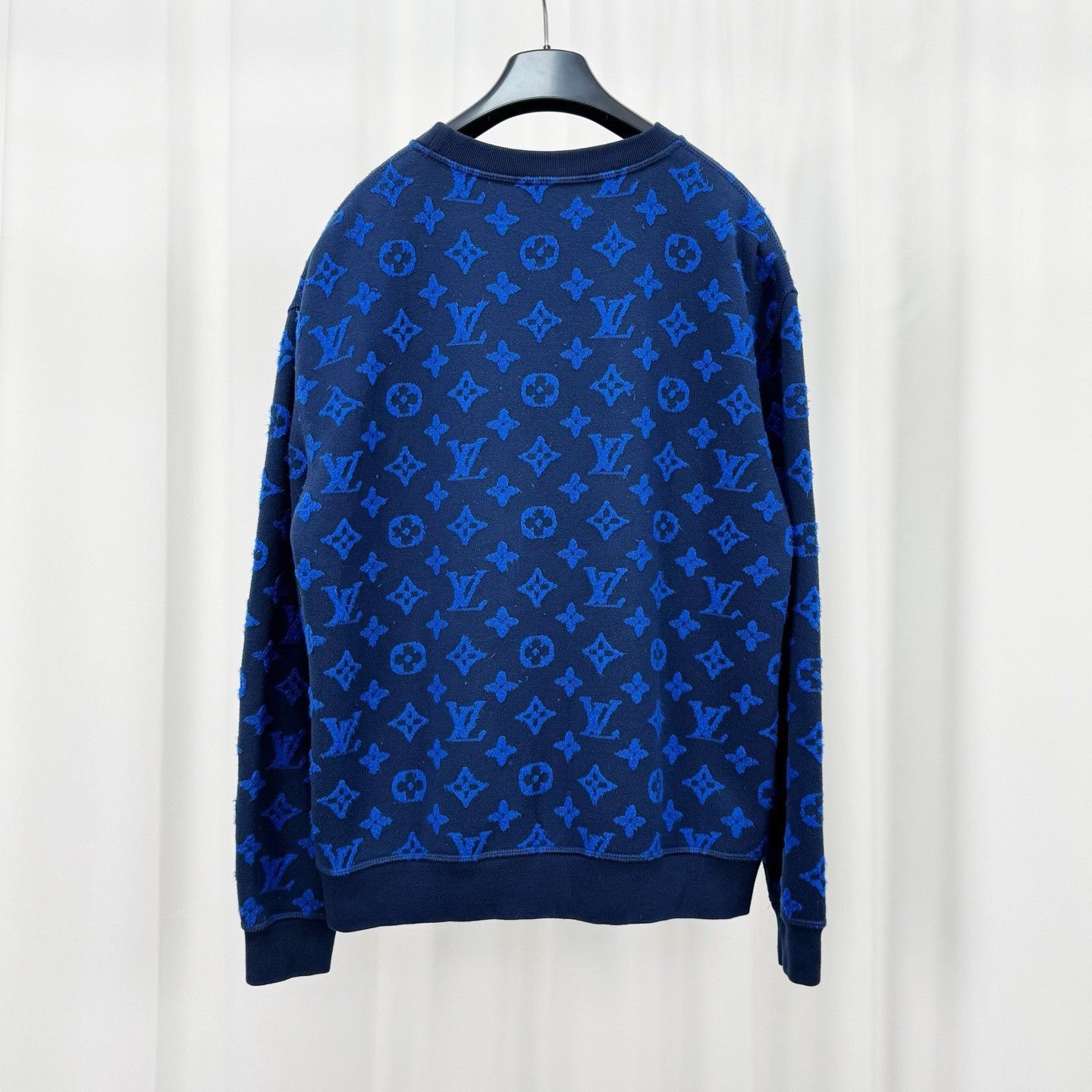 Louis Vuitton Louis Vuitton Flocked Monogram All-Over Sweatshirt Size US S / EU 44-46 / 1 - 2 Thumbnail