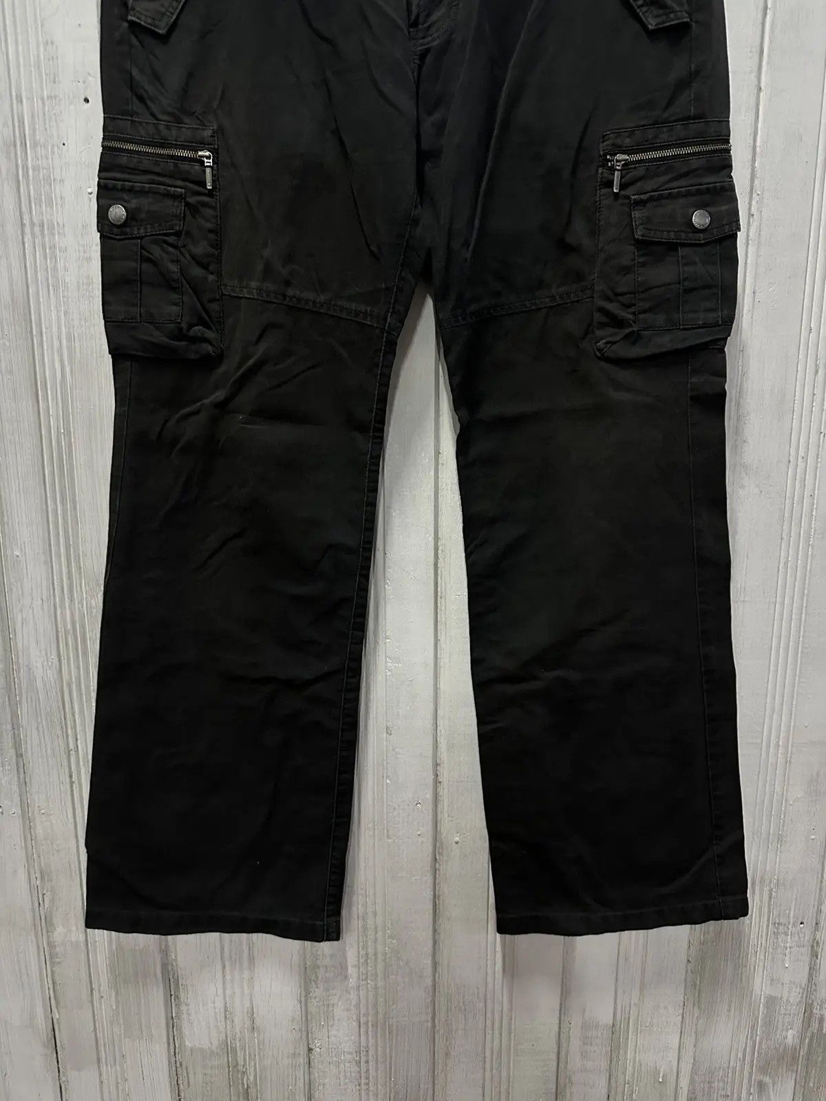 Burberry BURBERRY BLACK LABEL UTILITY MULTIPOCKET CARGO PANTS W32 L30 Size US 32 / EU 48 - 7 Thumbnail