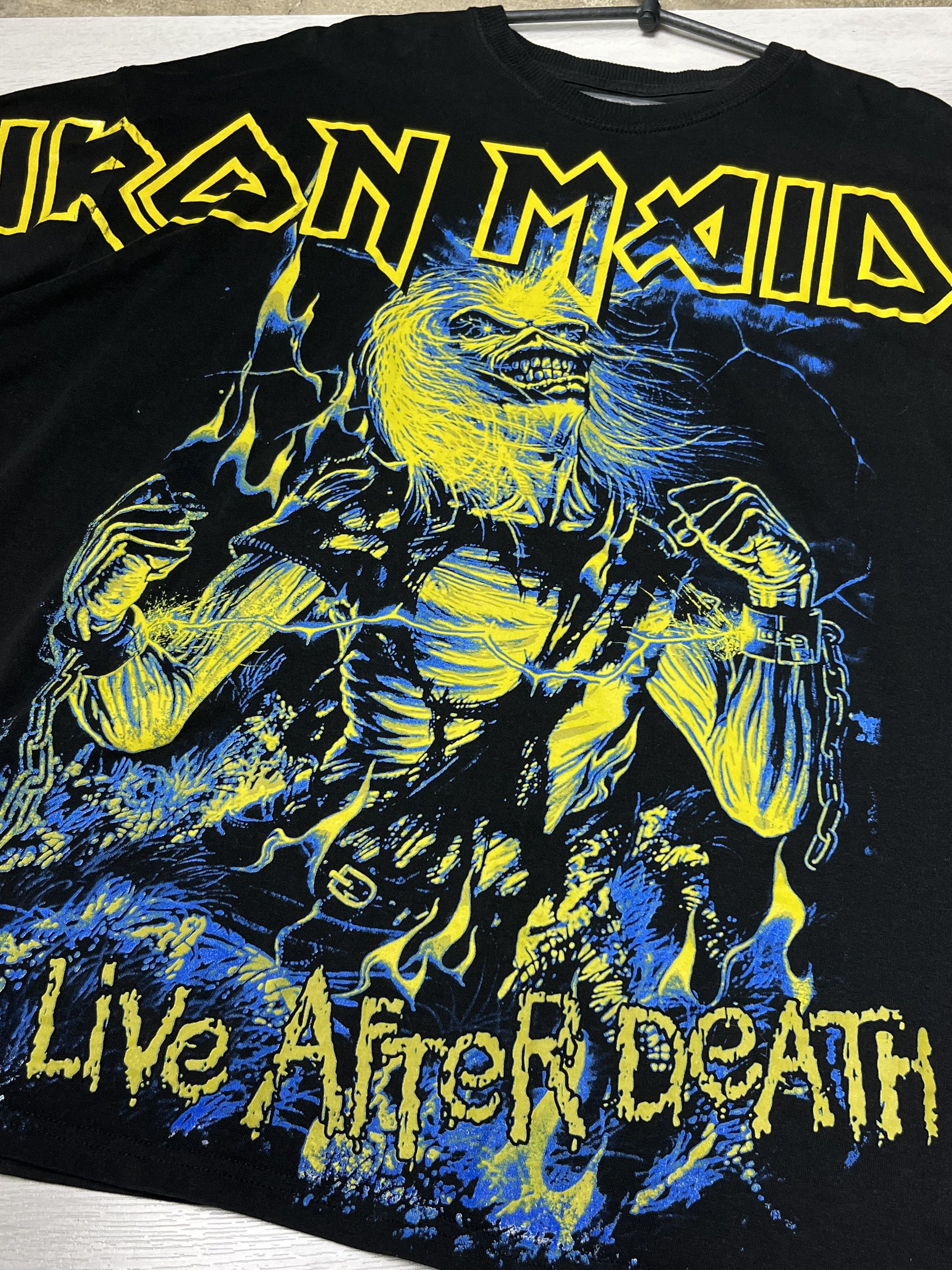 Vintage IRON MAIDEN "LIVE AFTER DEATH" BOXY TEE - № 984 Size US XXL / EU 58 / 5 - 4 Thumbnail