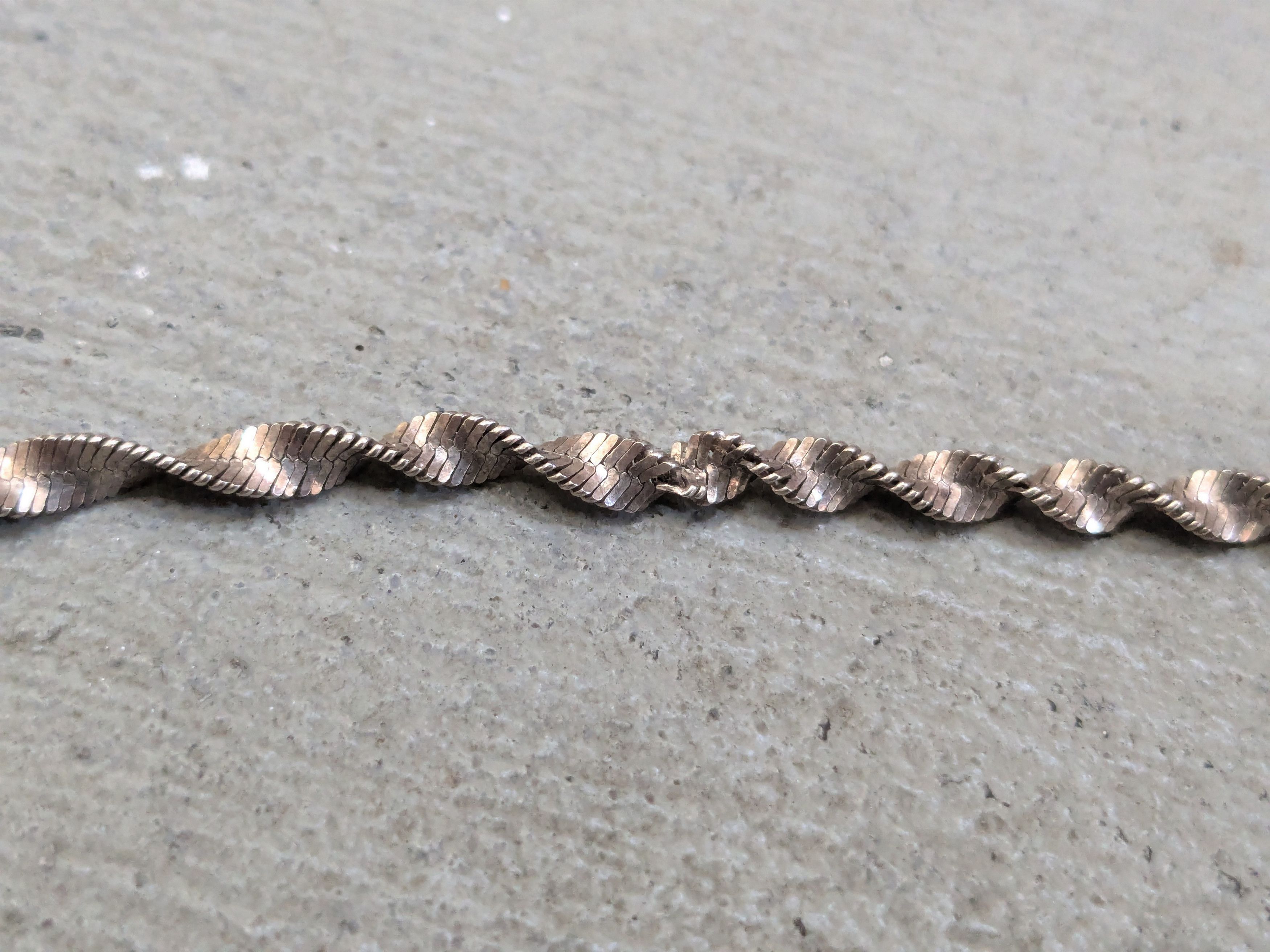 Jewelry Sterling Silver Necklace 24" Herringbone Twist Italy Size ONE SIZE - 7 Thumbnail