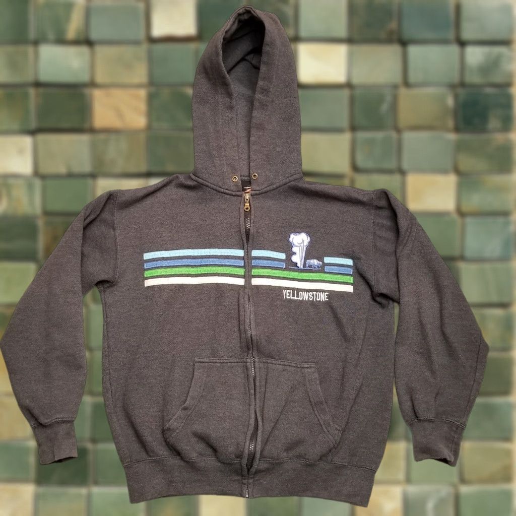 Vintage VINTAGE Yellowstone Hoodie Men S Gray Long Sleeve Hooded Montana Park Casual Size US S / EU 44-46 / 1 - 1 Thumbnail