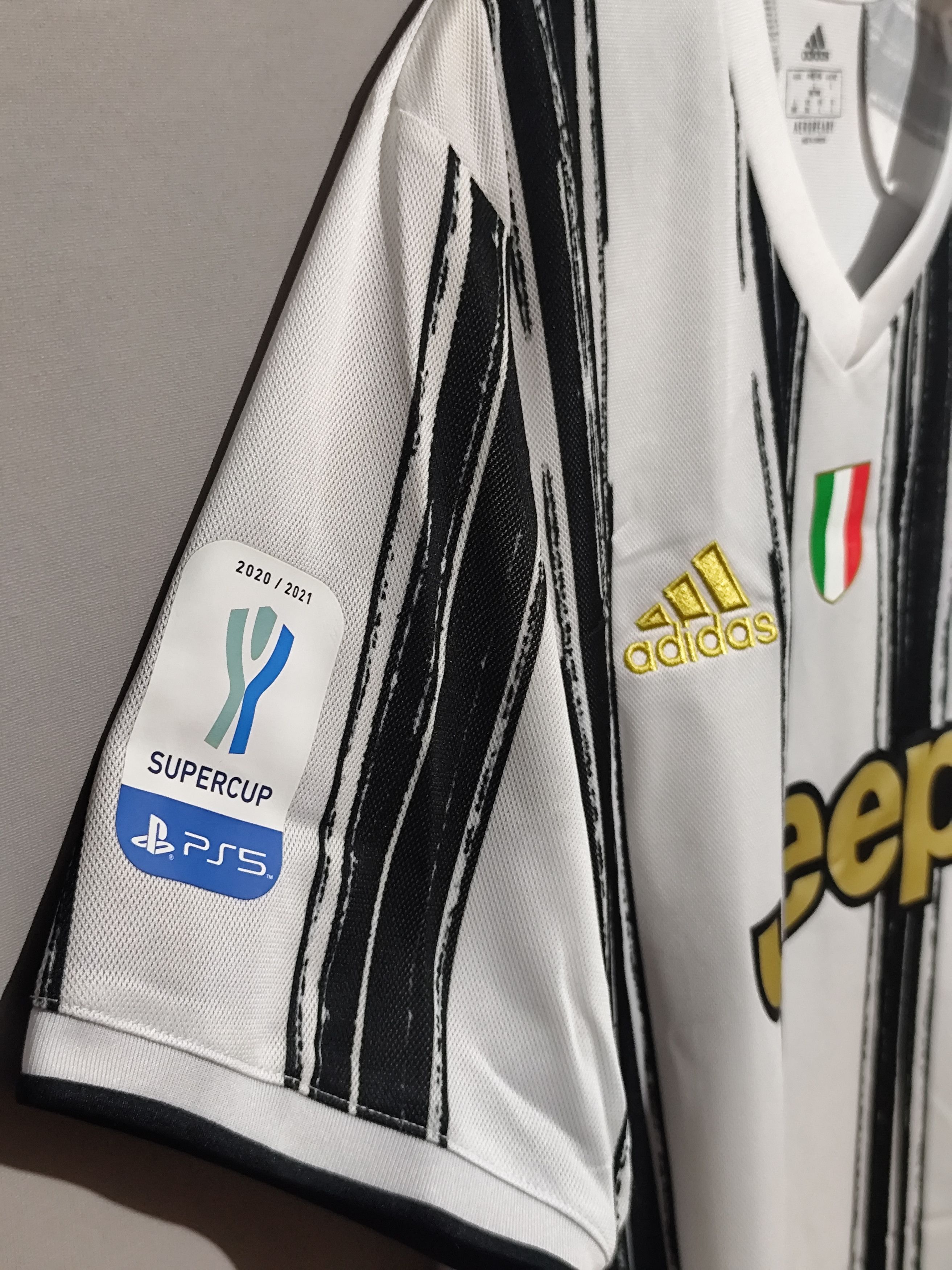 Adidas Adidas x Juventus #7 Cristiano Ronaldo 2020/2021 Home Jersey Size US L / EU 52-54 / 3 - 9 Thumbnail