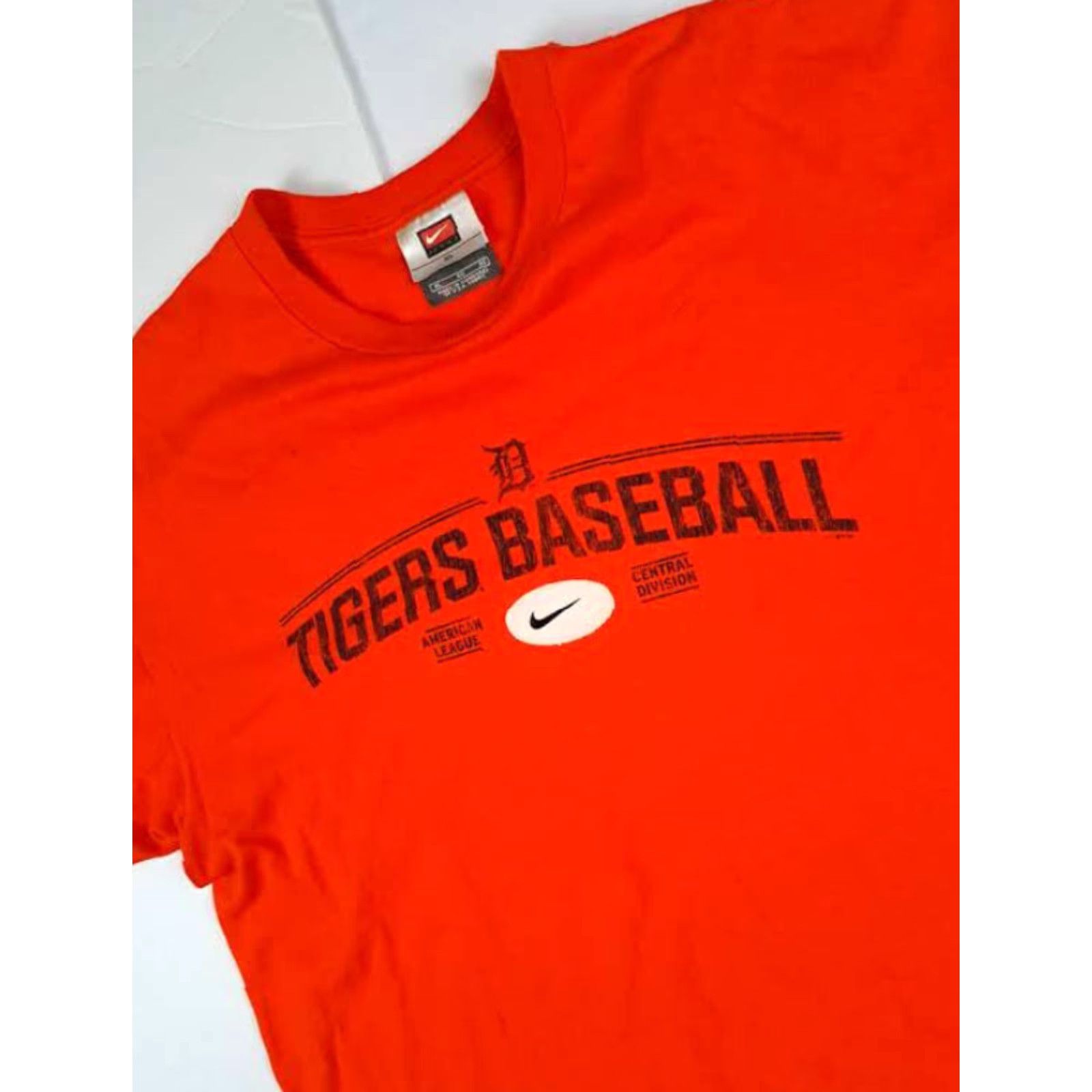 Nike Nike Detroit Tiger Baseball T-Shirt Orange XL Men Short Sleeve Sports Shirt Size US XL / EU 56 / 4 - 4 Thumbnail