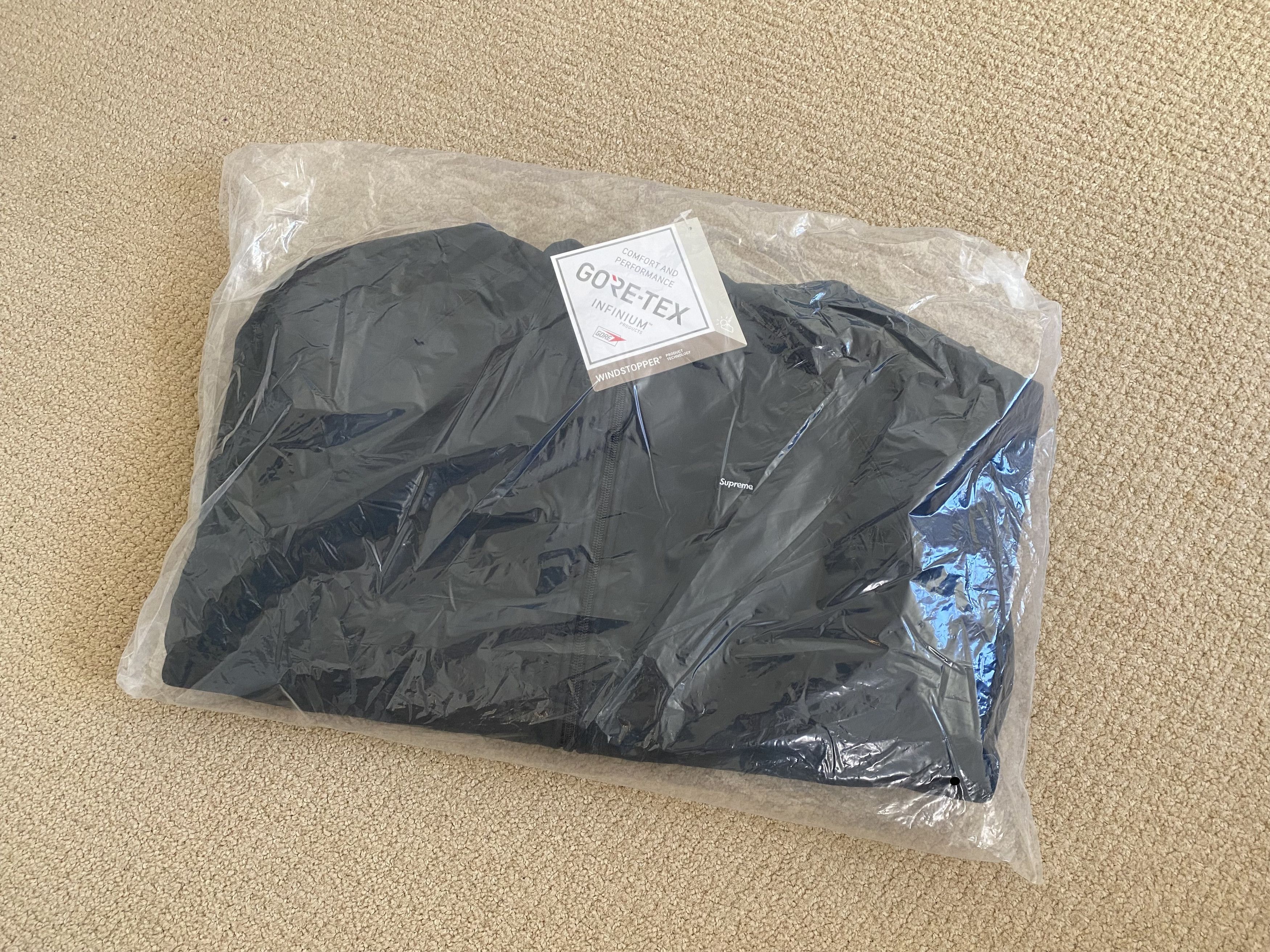Supreme Supreme WINDSTOPPER Zip Up Hooded Sweatshirt (FW22) Size US M / EU 48-50 / 2 - 3 Thumbnail