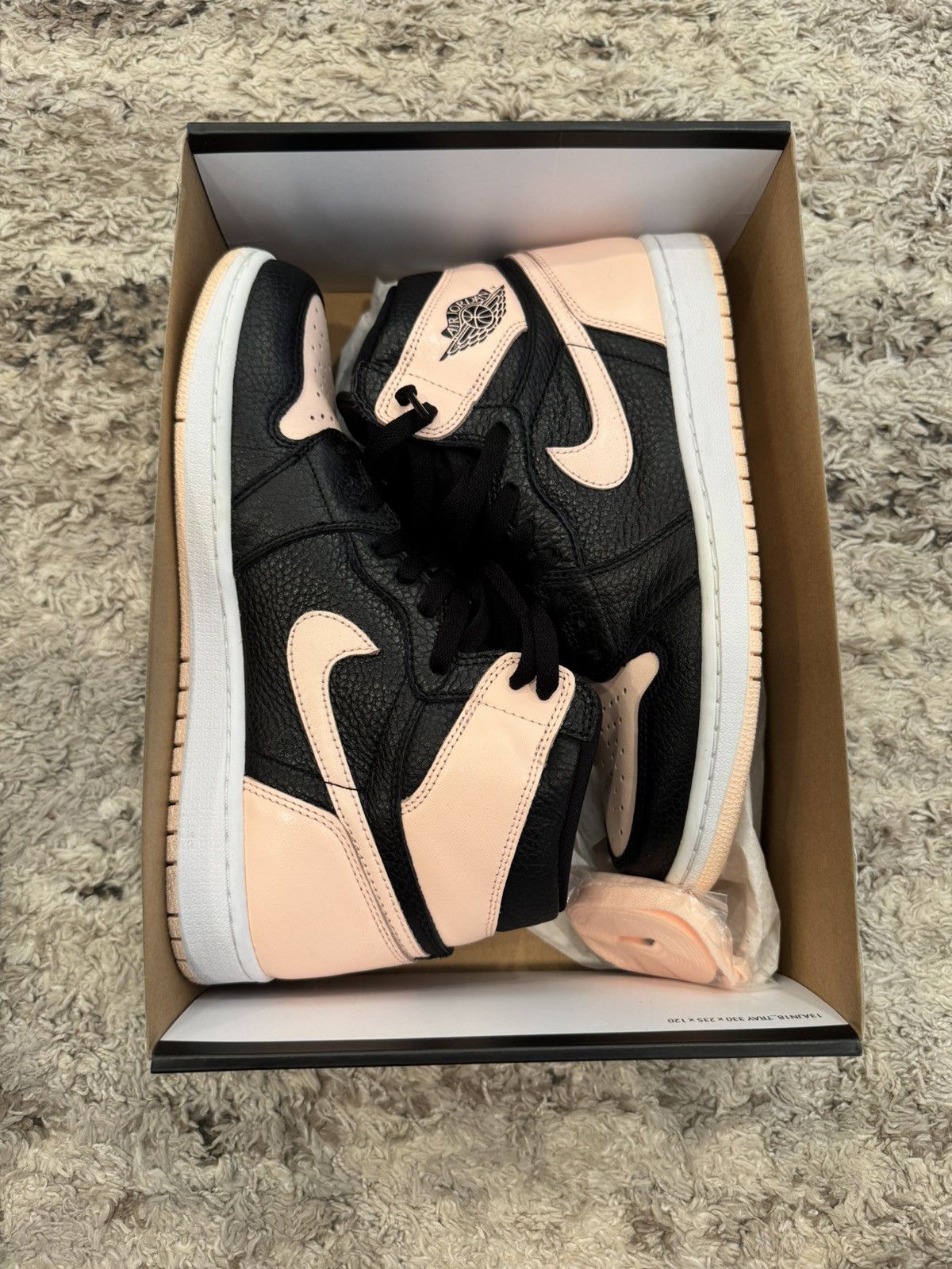 Jordan Brand Air Jordan 1 Retro High Size US 10 / EU 43 - 1 Thumbnail